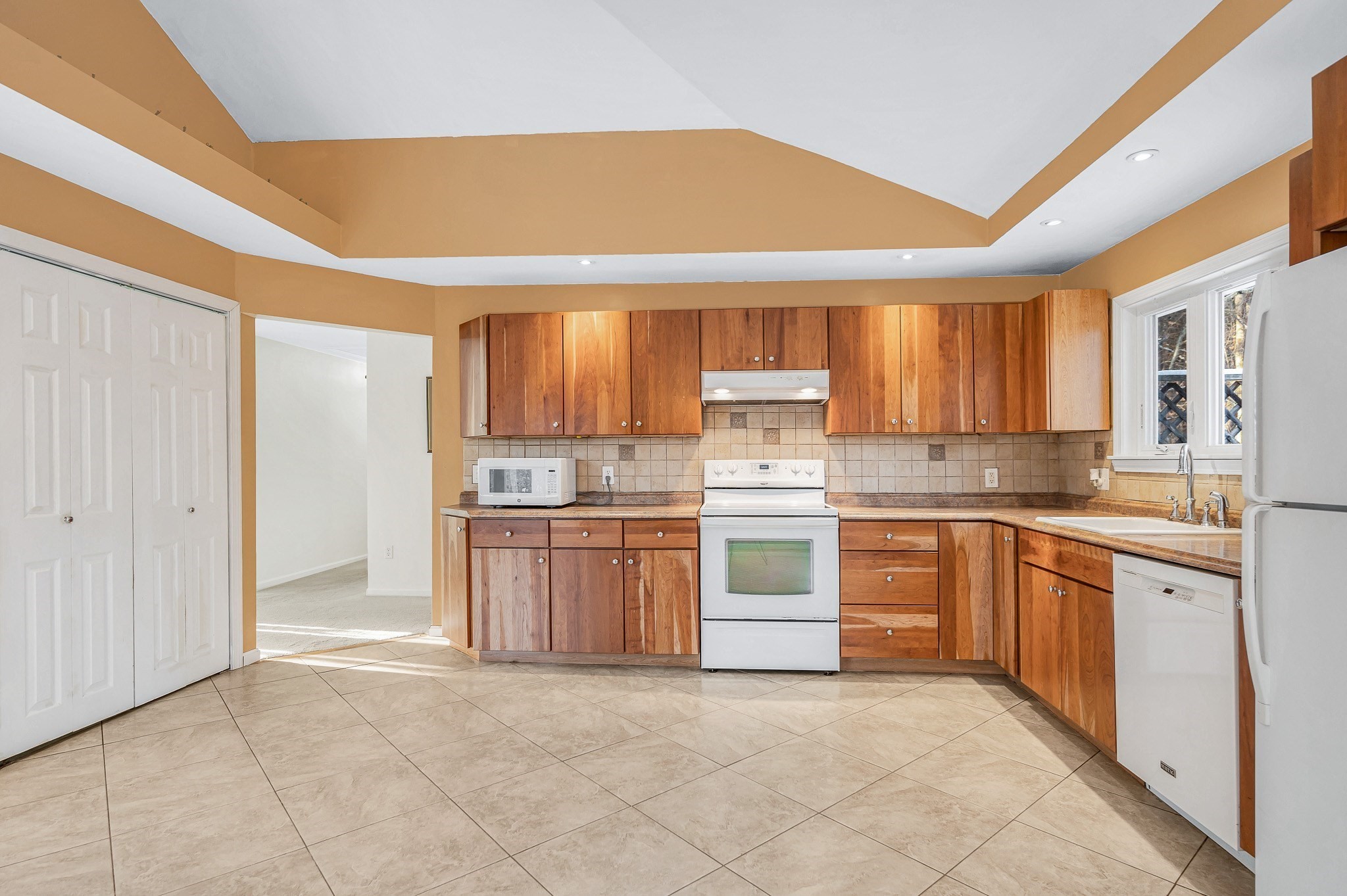 9 John Gilbert Rd, West Brookfield, MA 01585 - Image 10