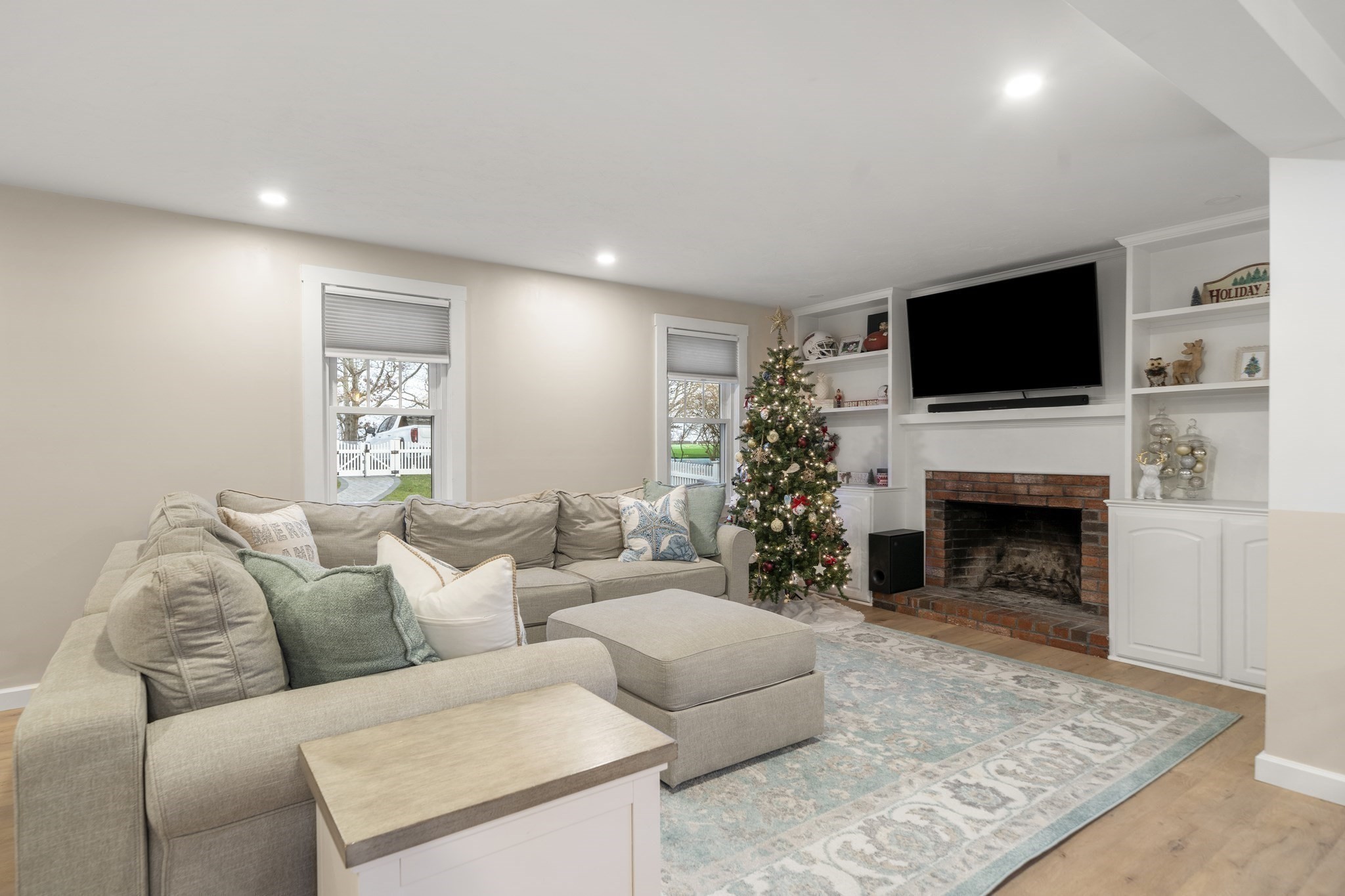 99 Shore Dr, Plymouth, MA 02360 - Image 9