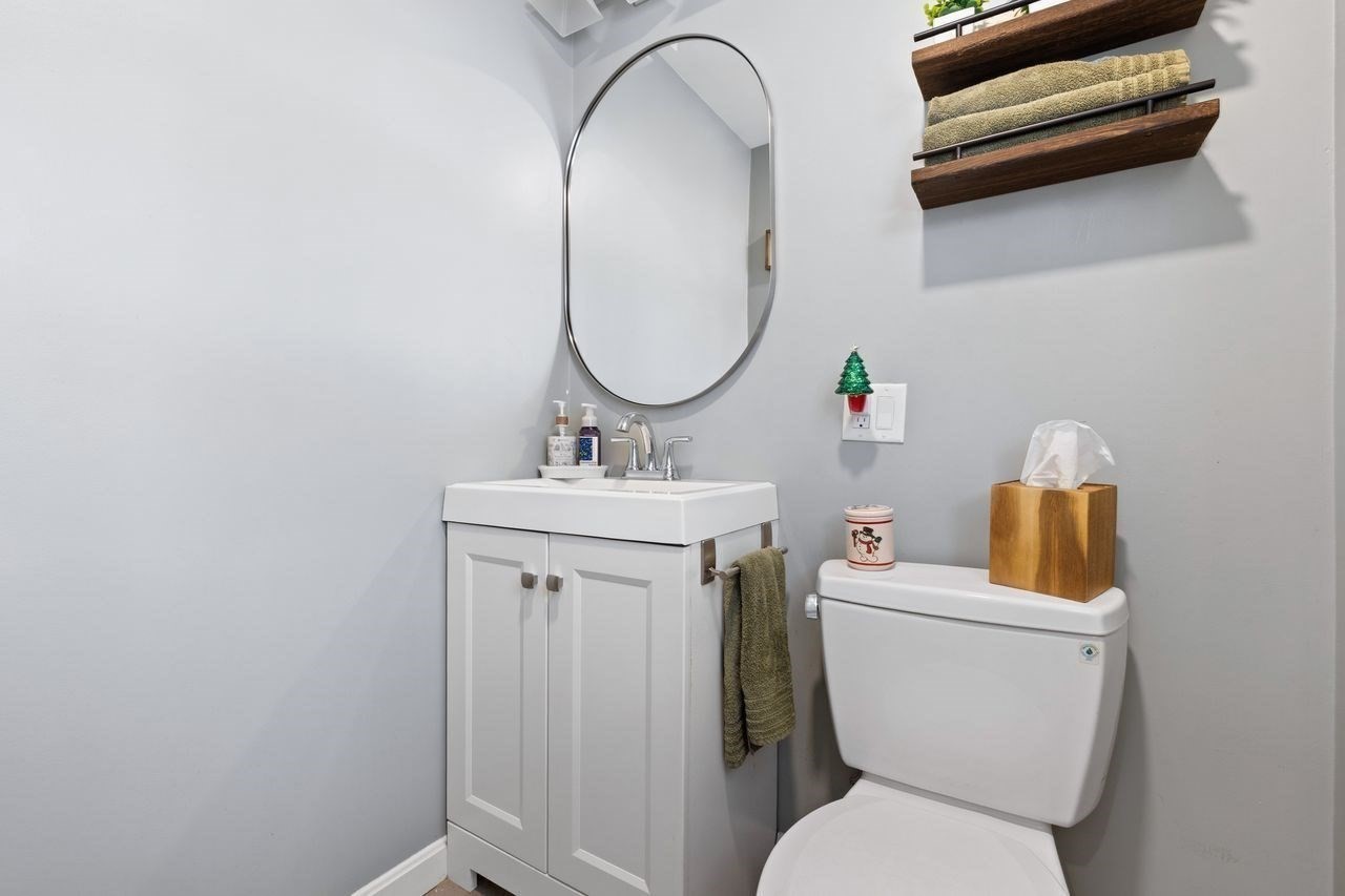 11 Richard St, Saugus, MA 01906 - Image 23