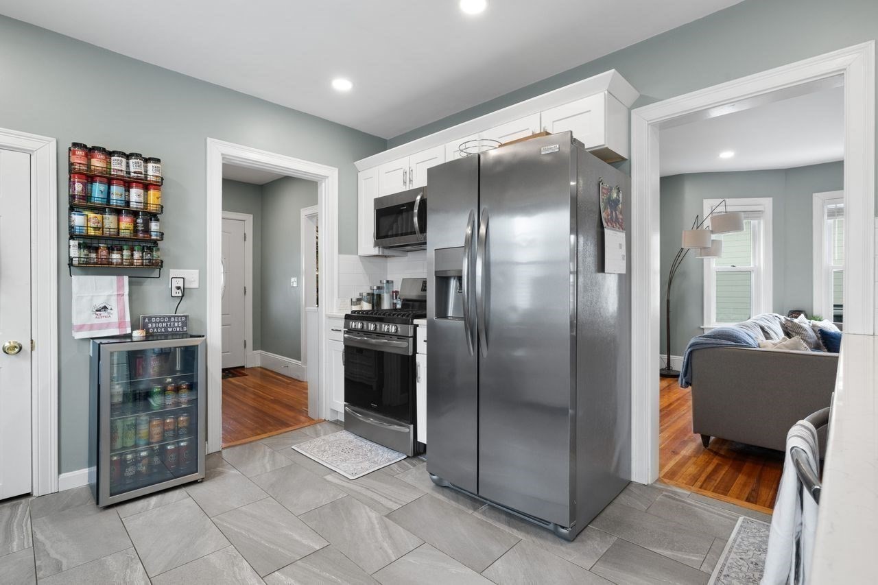 11 Richard St, Saugus, MA 01906 - Image 9