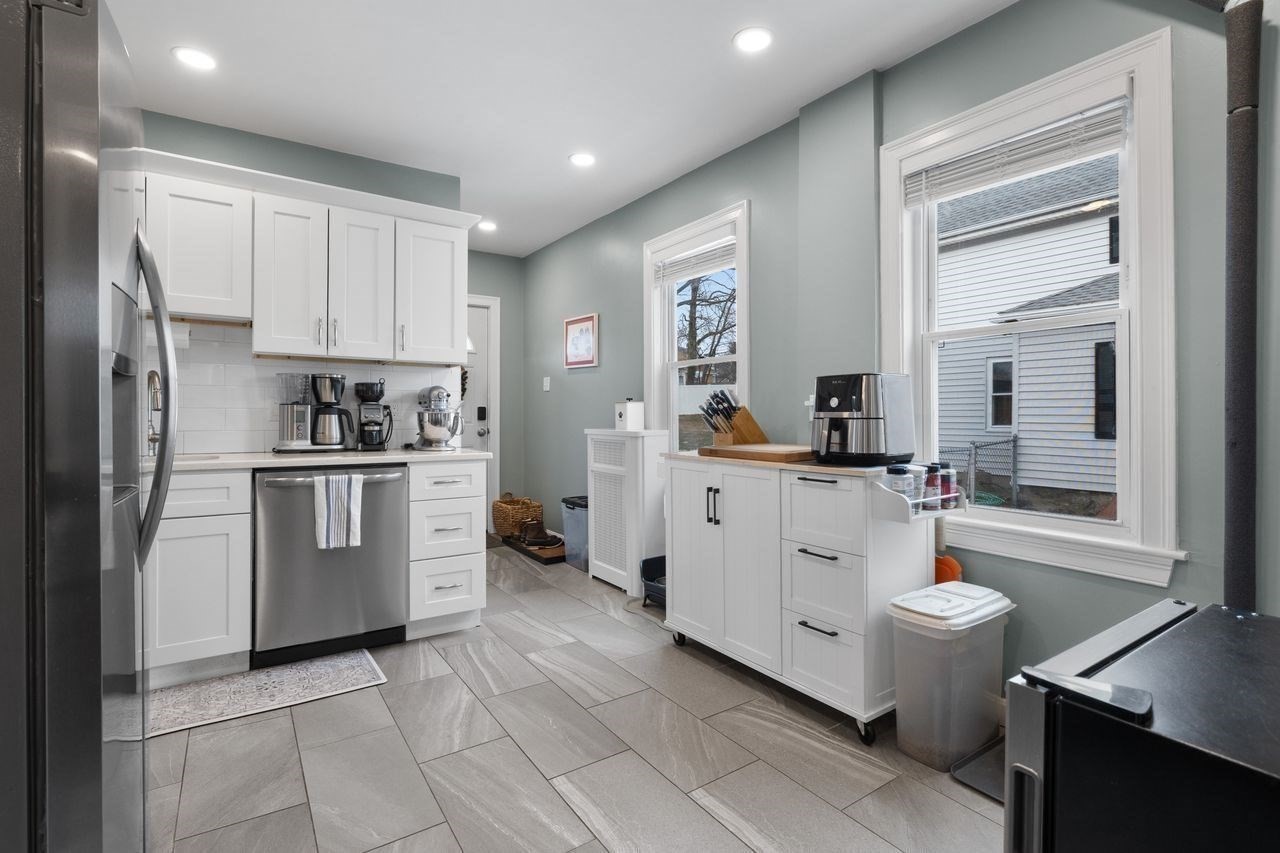 11 Richard St, Saugus, MA 01906 - Image 10