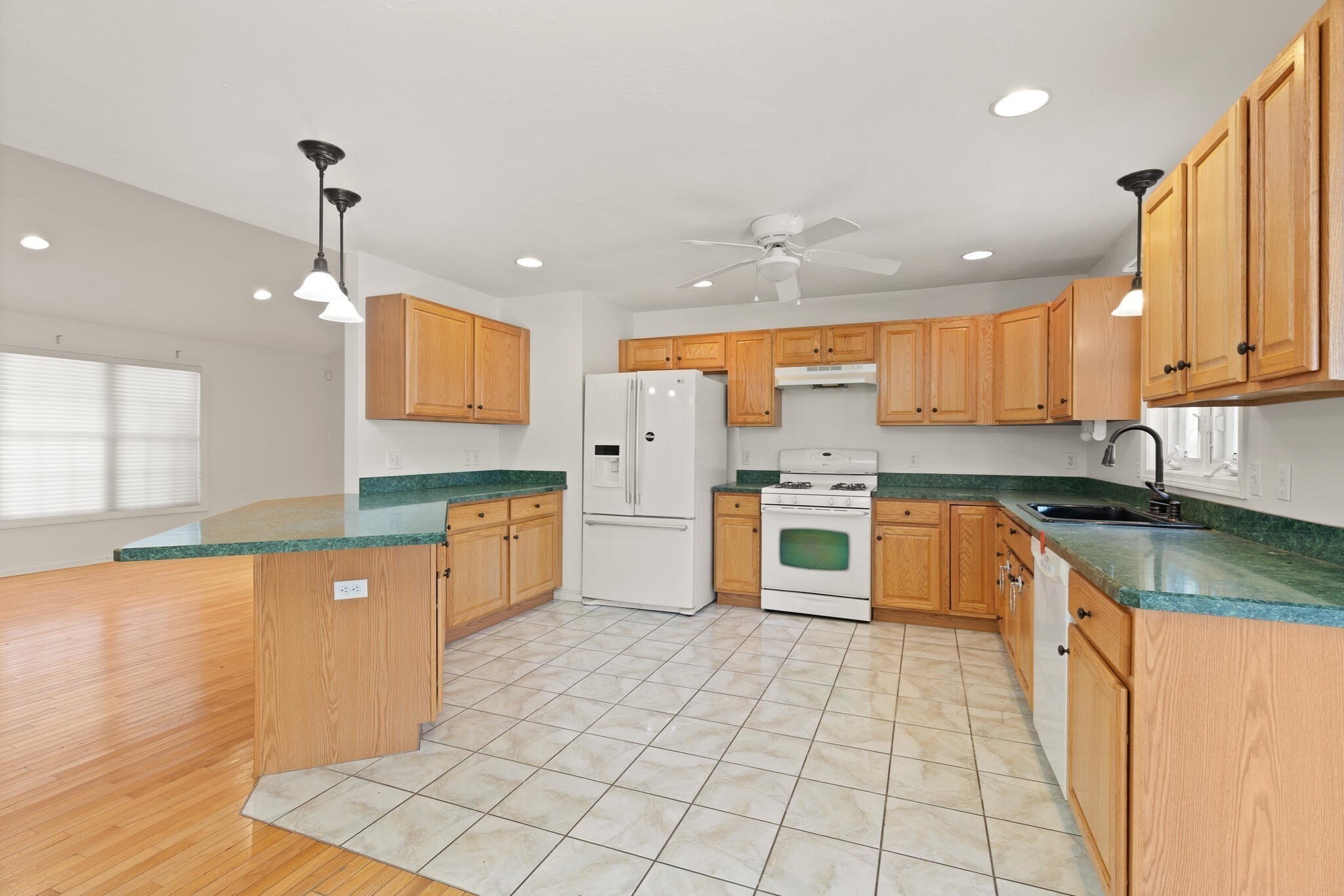 35 Preston Place, Easton, MA 02356 - Image 11