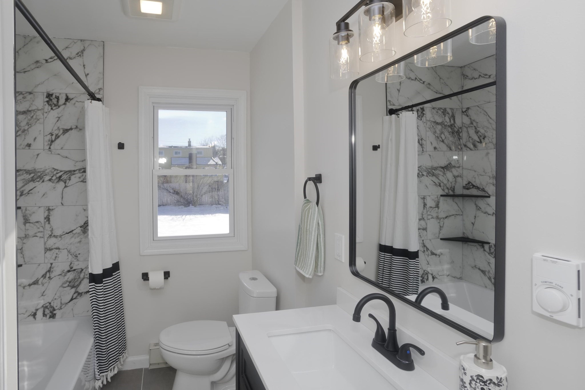 27 Cortland St, Chicopee, MA 01020 - Image 14