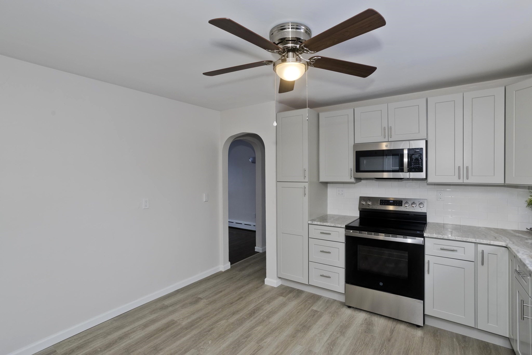 27 Cortland St, Chicopee, MA 01020 - Image 9