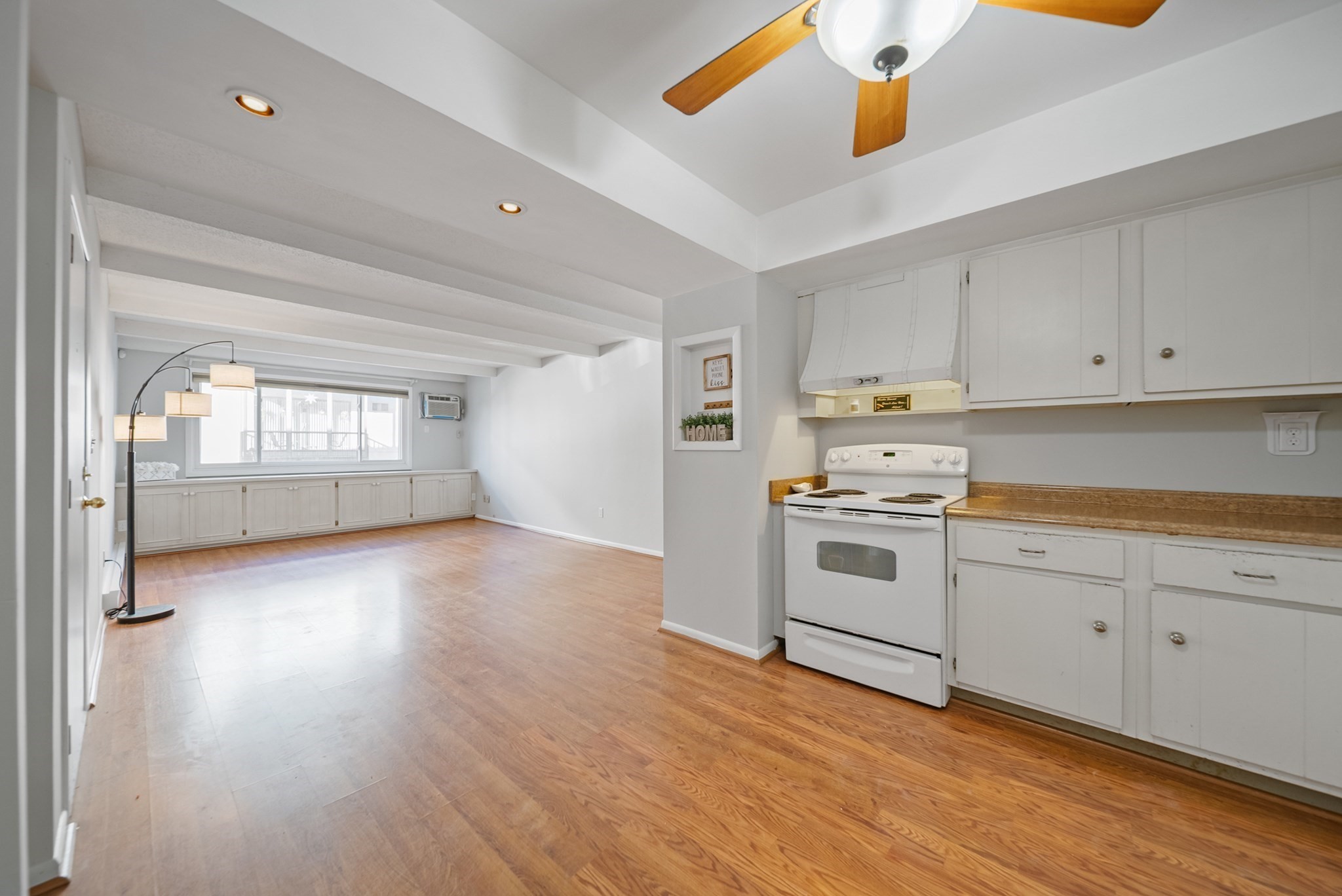 250 Nesmith St Unit A5, Lowell, MA 01852 - Image 3