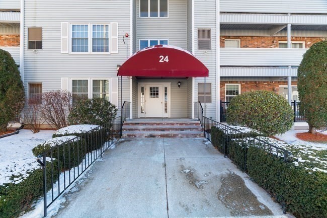 24 South Street Unit 38, Medford, MA 02155 - Image 18