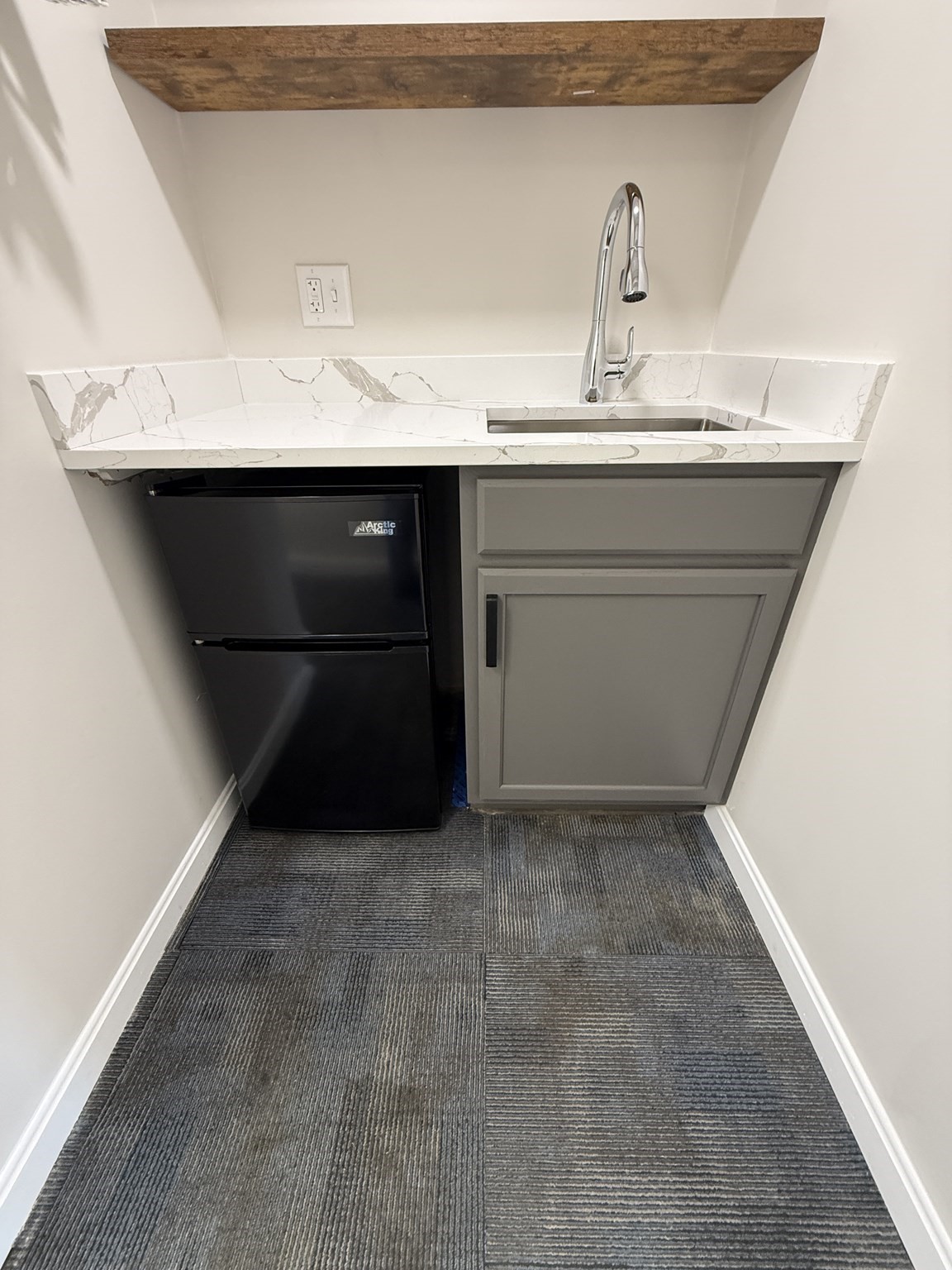 11 Summer St Unit 2, Chelmsford, MA 01824 - Image 11