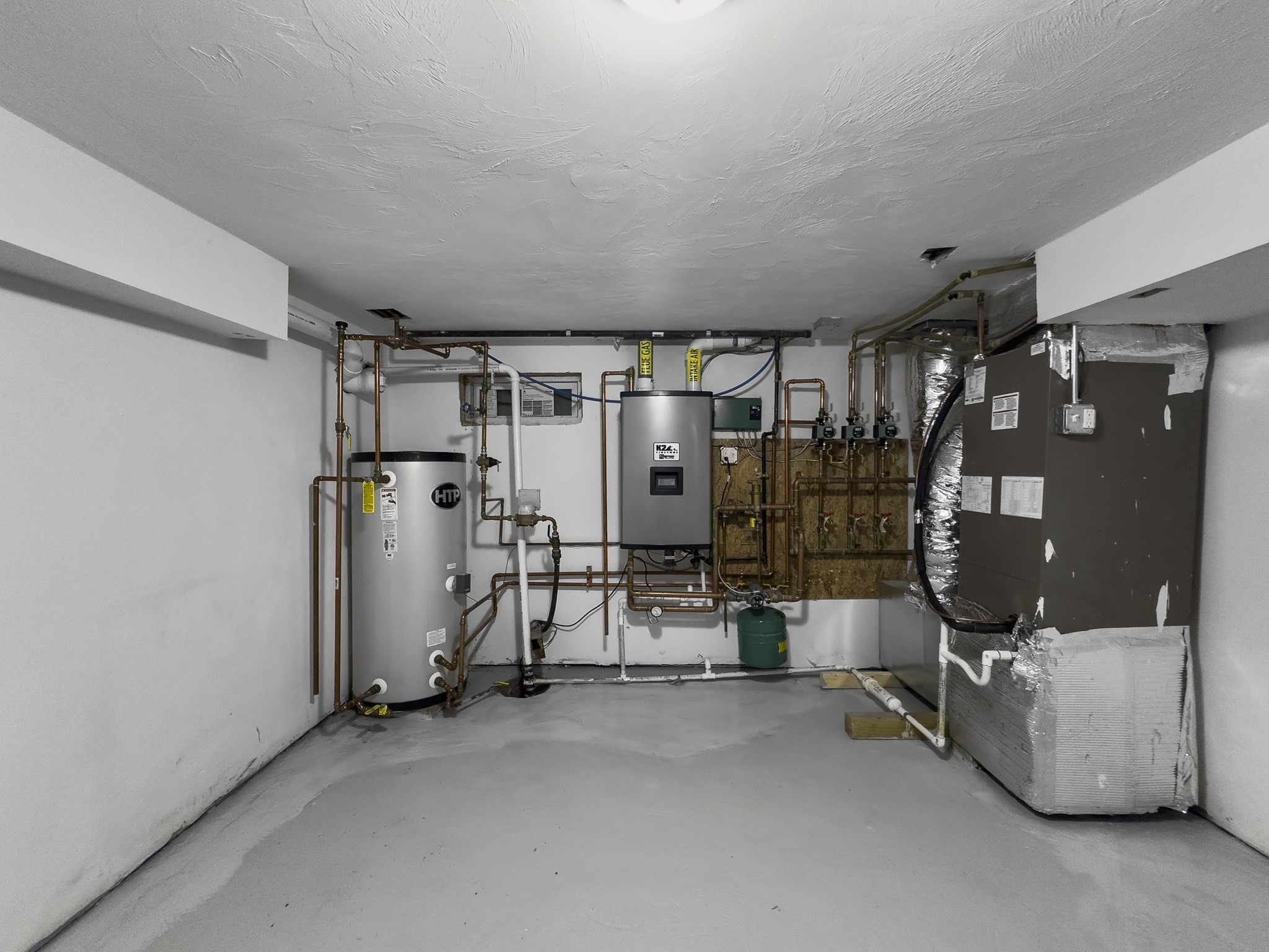 851 Forest St, North Andover, MA 01845 - Image 32