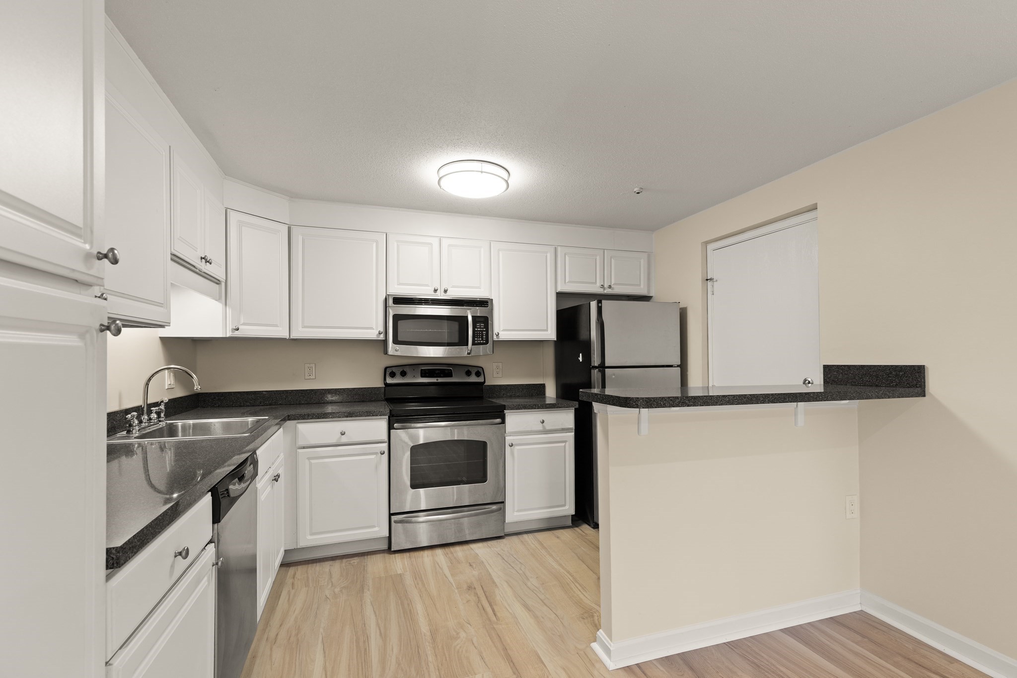 23 Pine St Unit A, Canton, MA 02021 - Image 2