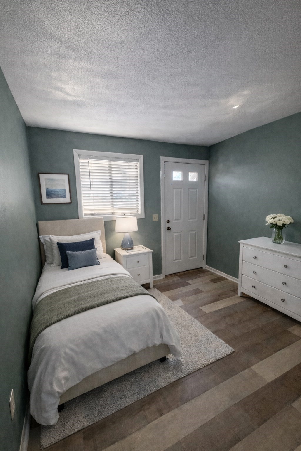 16 Cleveland Pl Unit 11, Gloucester, MA 01930 - Image 5