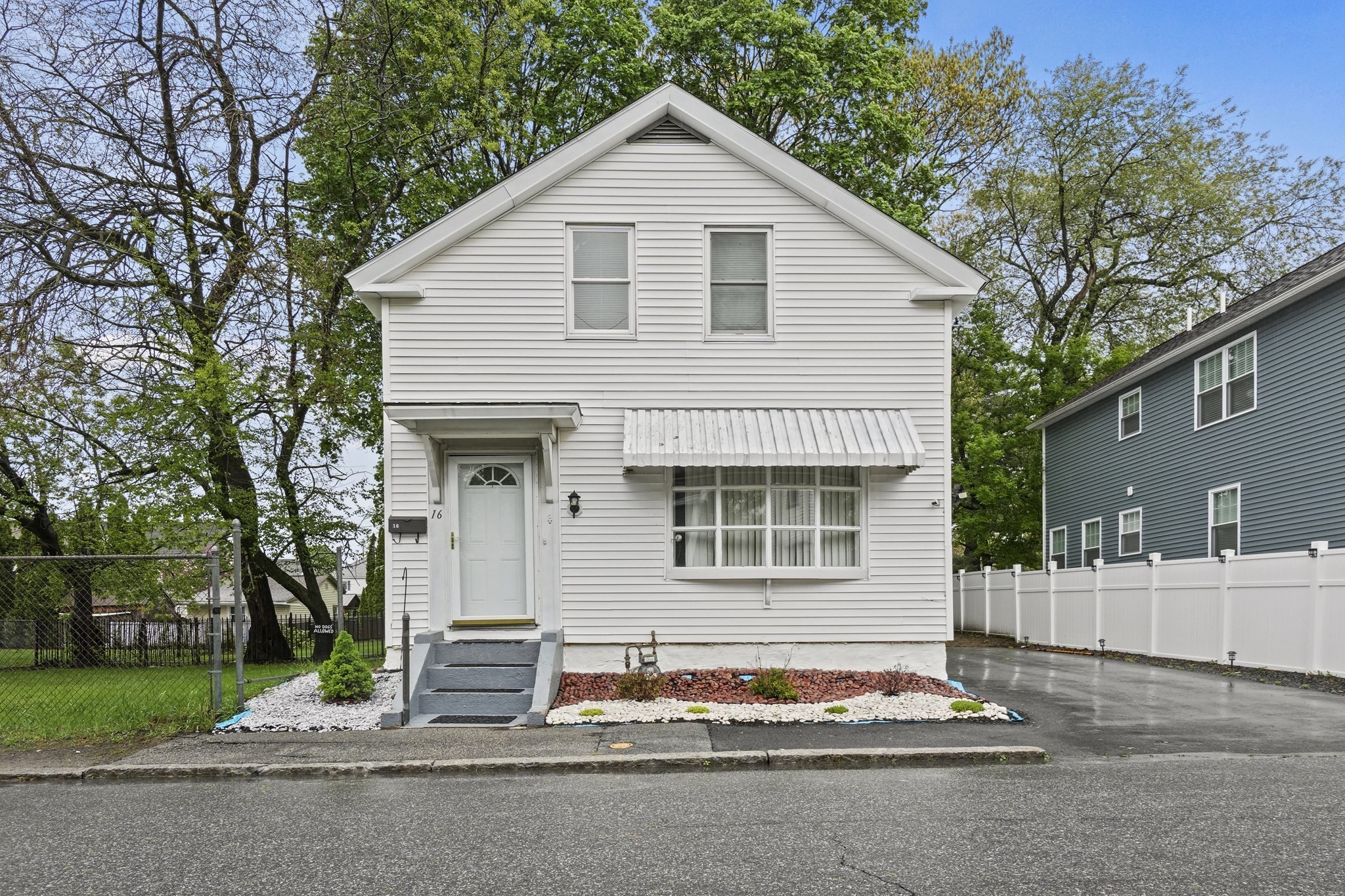 16 Court Street, Lowell, MA 01852