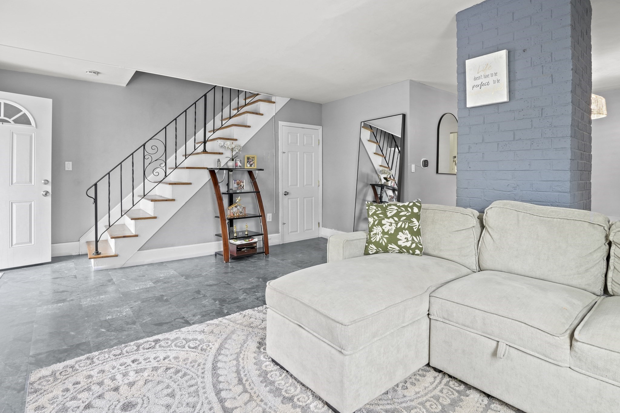 16 Court Street, Lowell, MA 01852 - Image 2