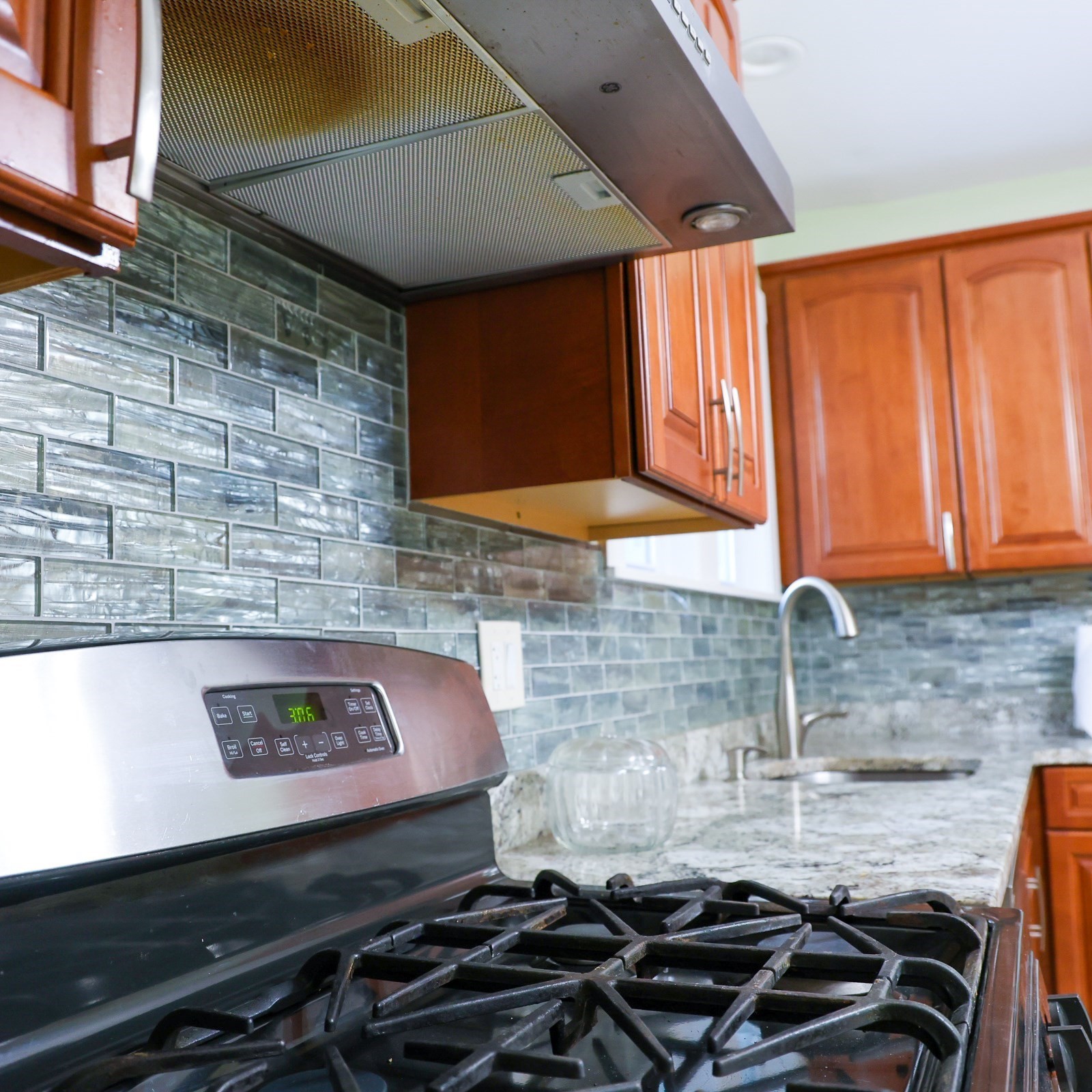 186 Powell St, Lowell, MA 01851 - Image 19