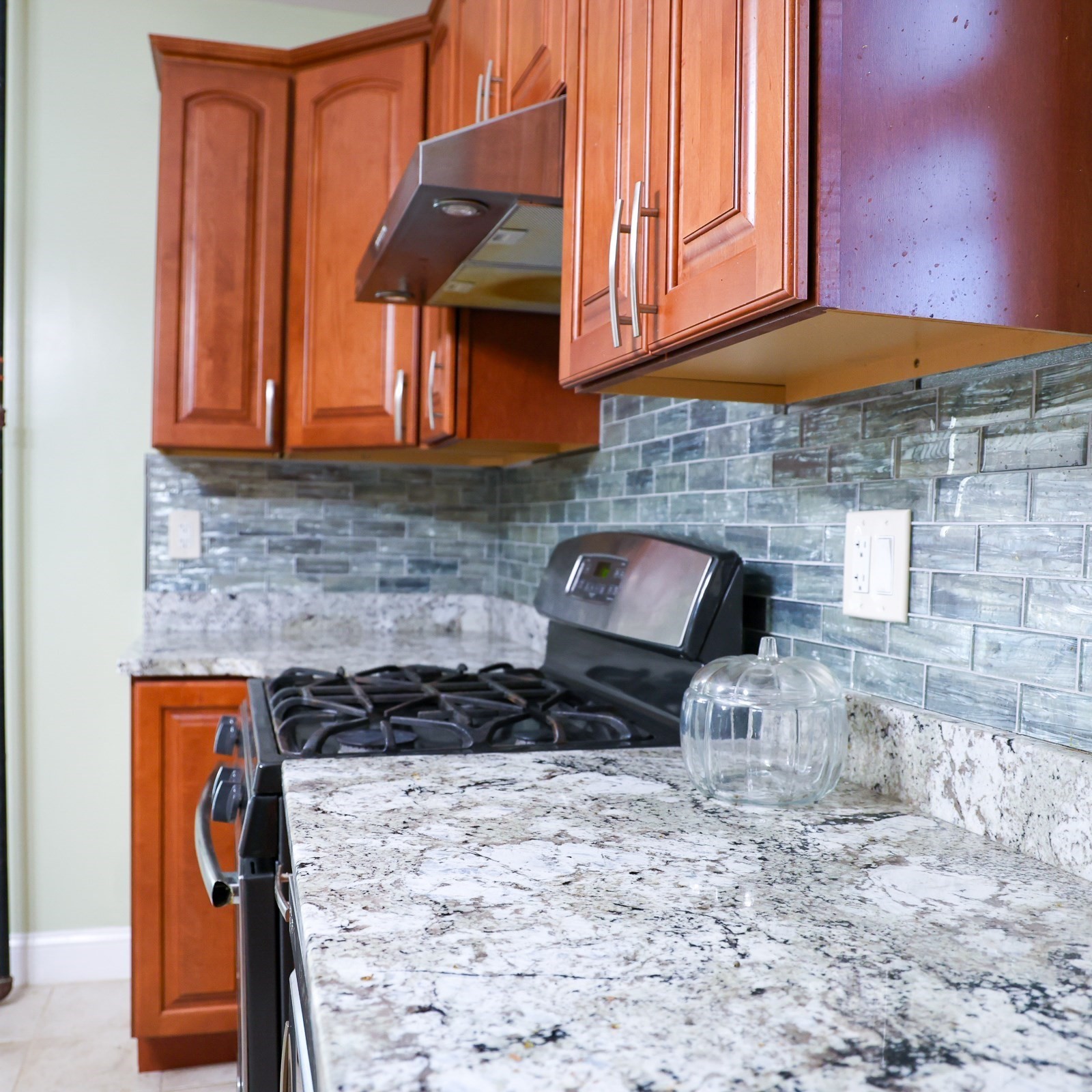 186 Powell St, Lowell, MA 01851 - Image 20