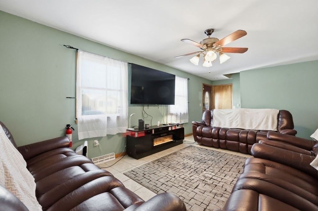 108 Barre St, Springfield, MA 01119 - Image 8