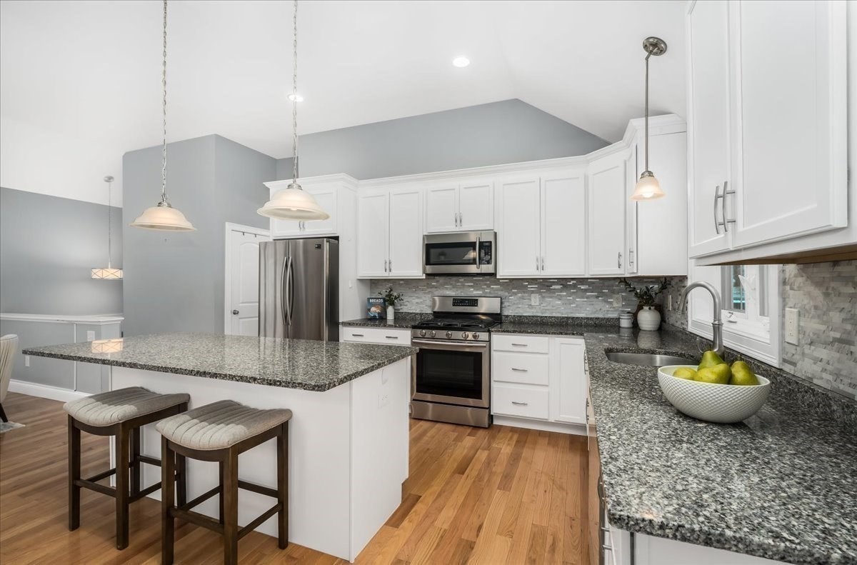 4 Donald Ave, Chelmsford, MA 01824 - Image 9