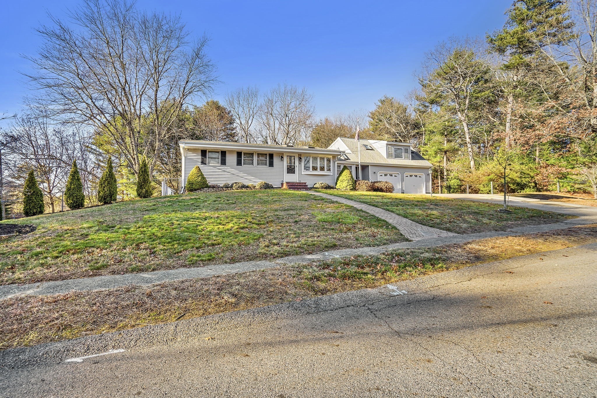 8 Quaker Cir, Pembroke, MA 02359 - Image 3