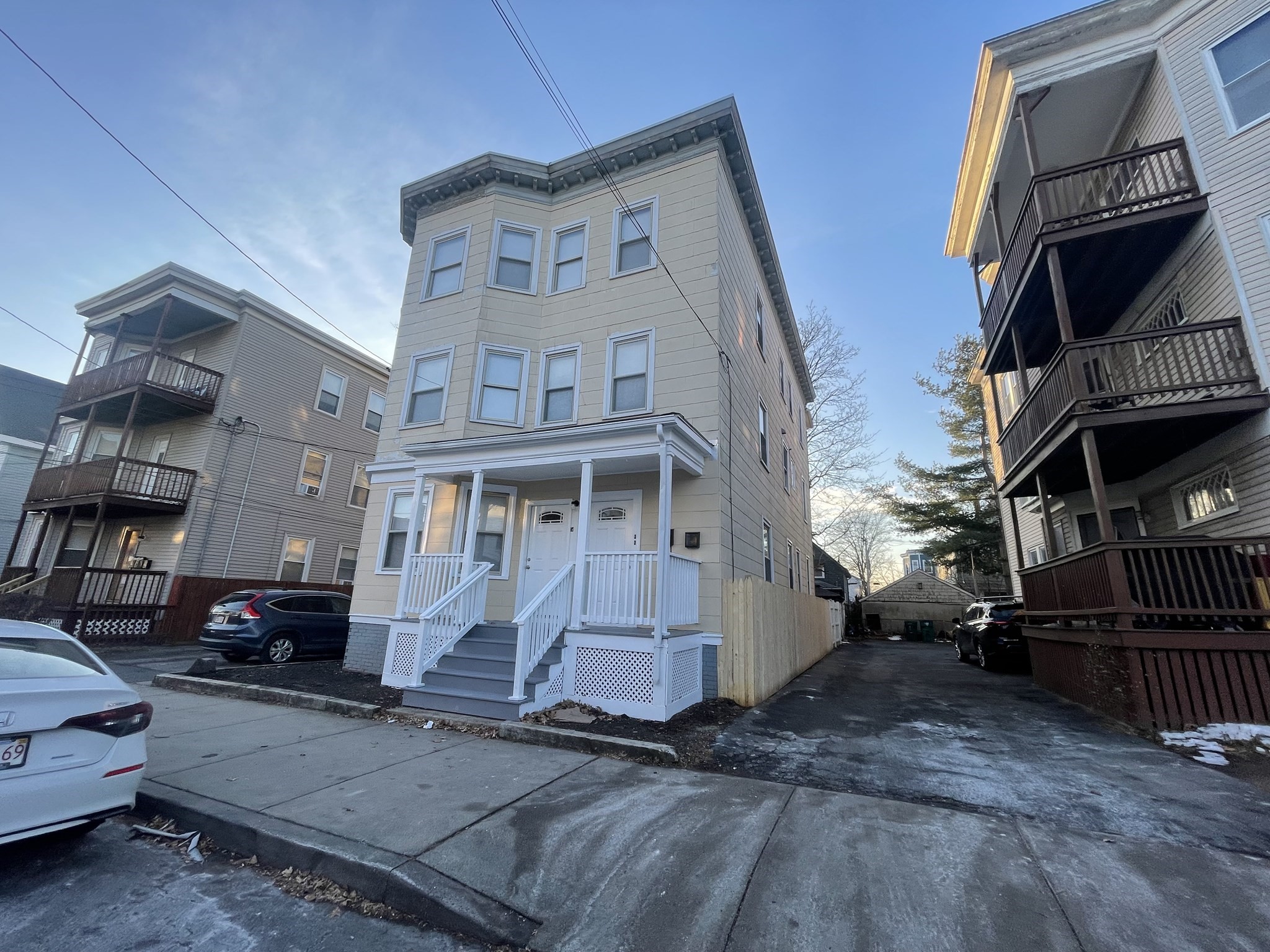 50 Kirtland St, Lynn, MA 01905