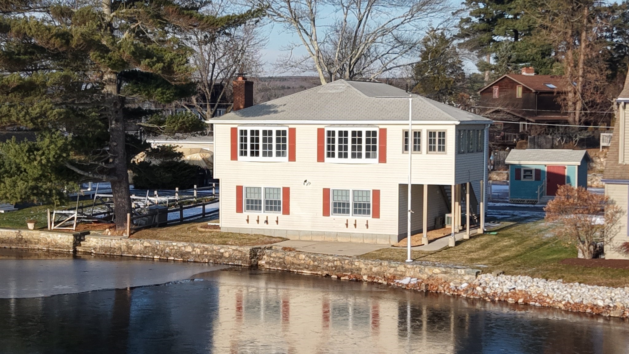 10 Indian Point Rd, Webster, MA 01570 - Image 1