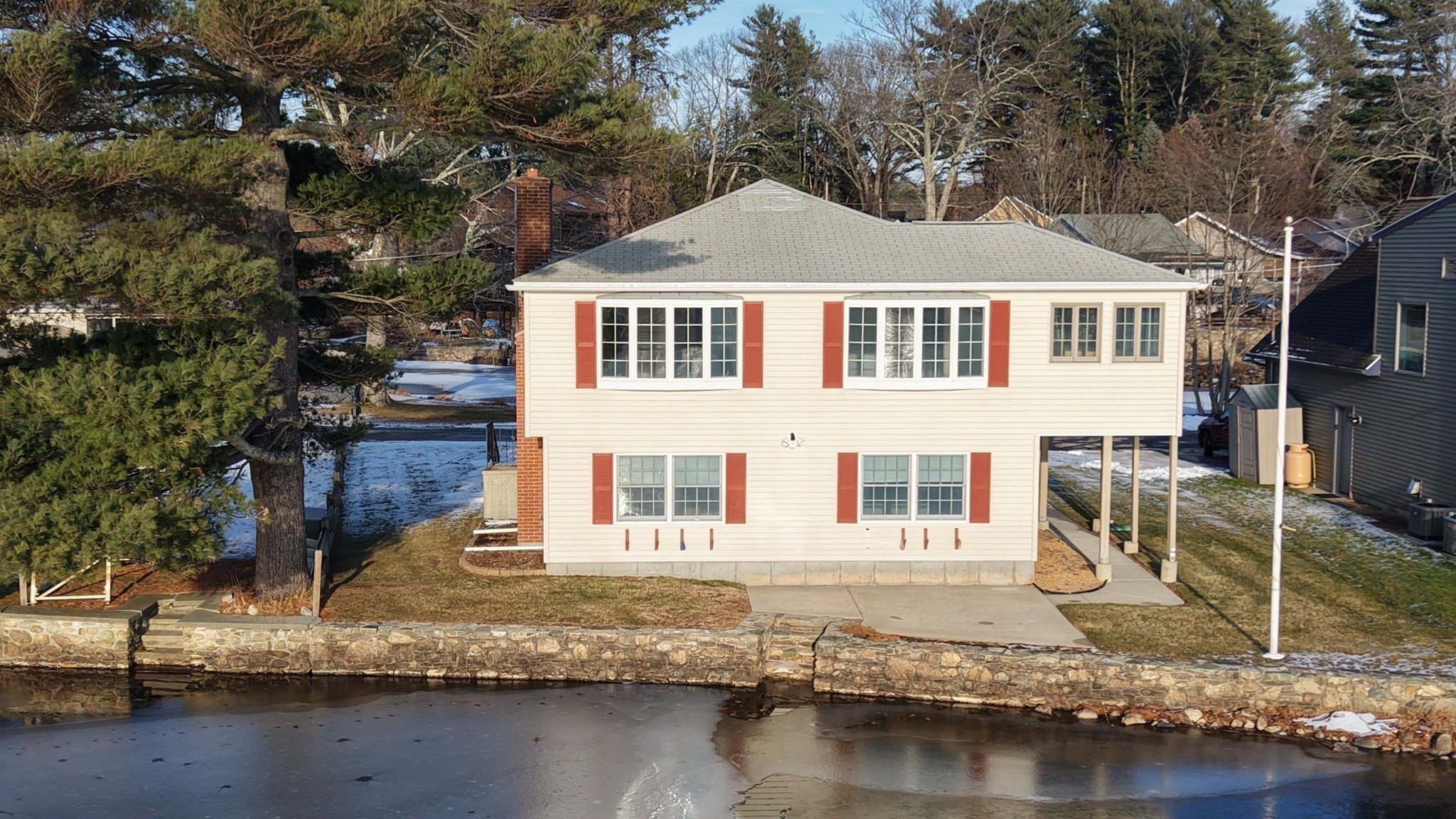 10 Indian Point Rd, Webster, MA 01570 - Image 2