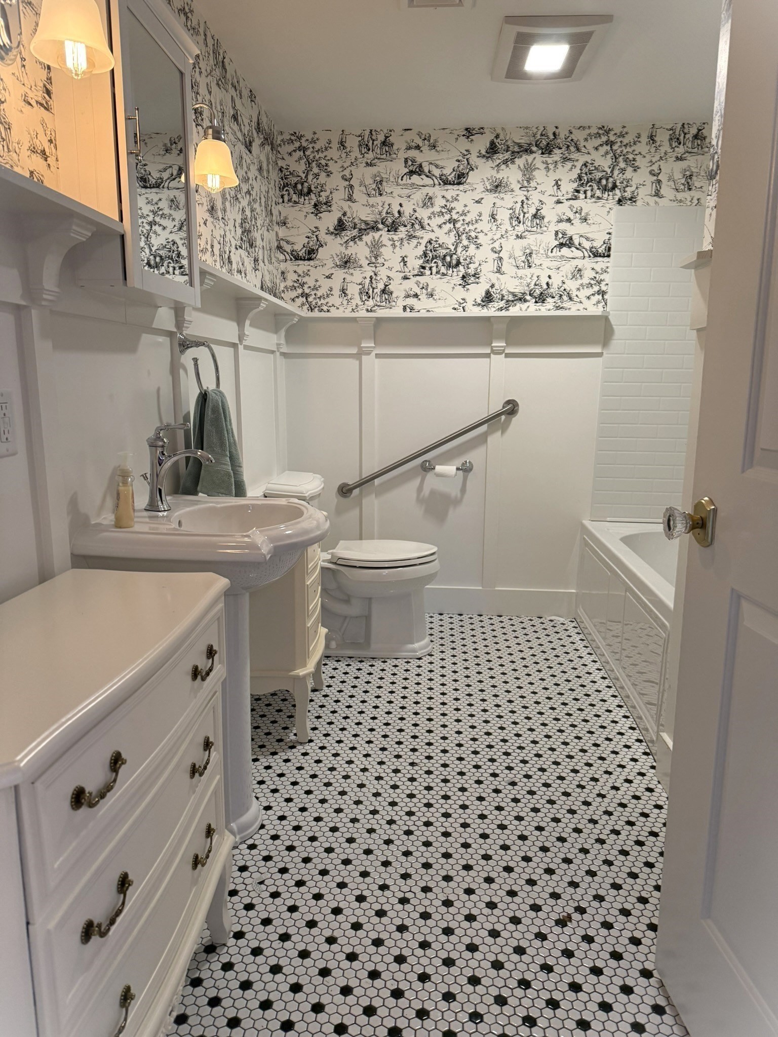 10 Indian Point Rd, Webster, MA 01570 - Image 28