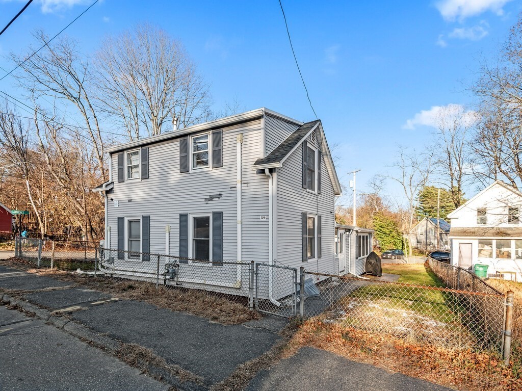 229 Sterling St, Clinton, MA 01510 - Image 30