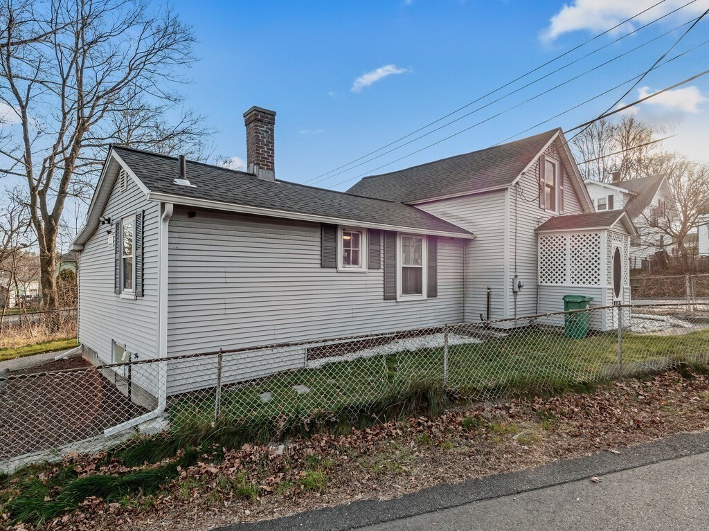 229 Sterling St, Clinton, MA 01510 - Image 35