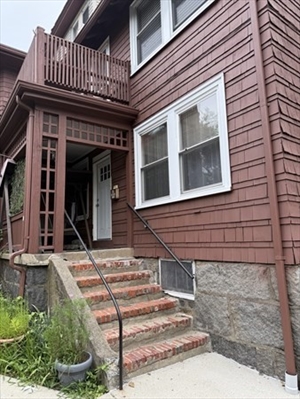 31 Revere Rd, Apt 1