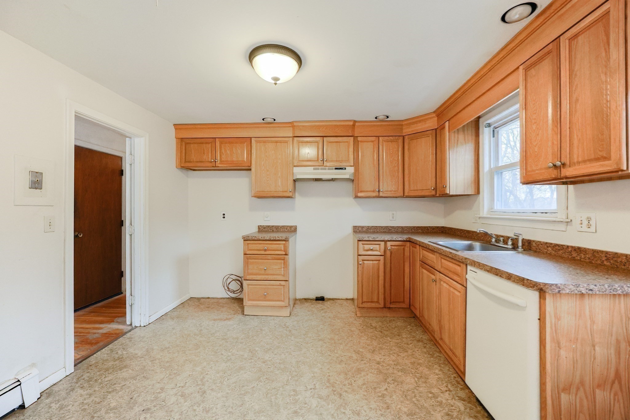194 Ewing Dr, Stoughton, MA 02072 - Image 7