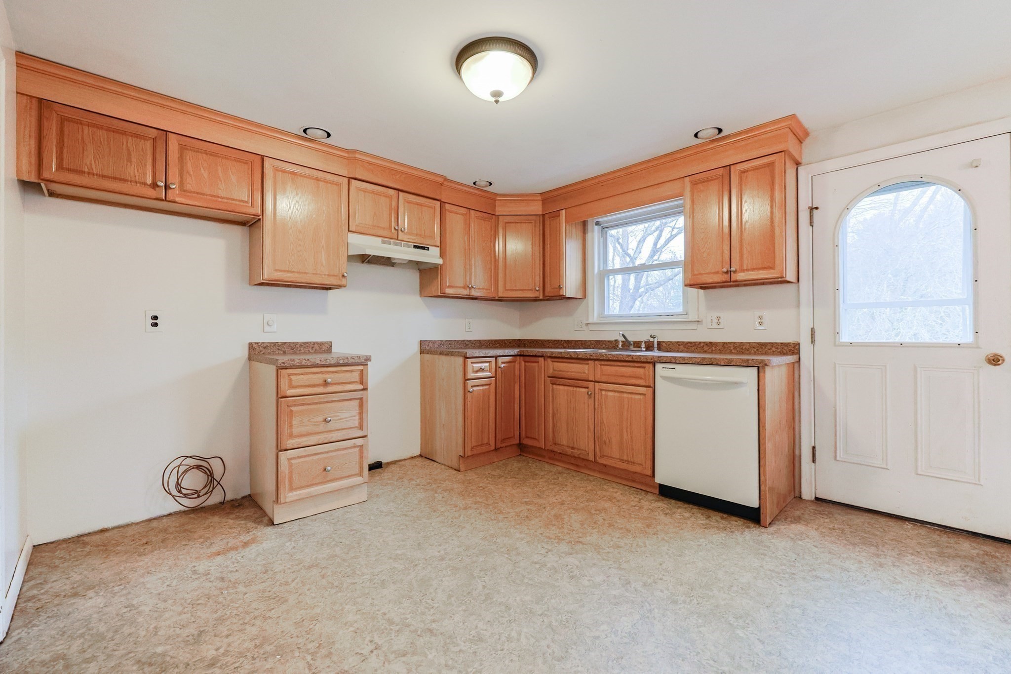 194 Ewing Dr, Stoughton, MA 02072 - Image 8