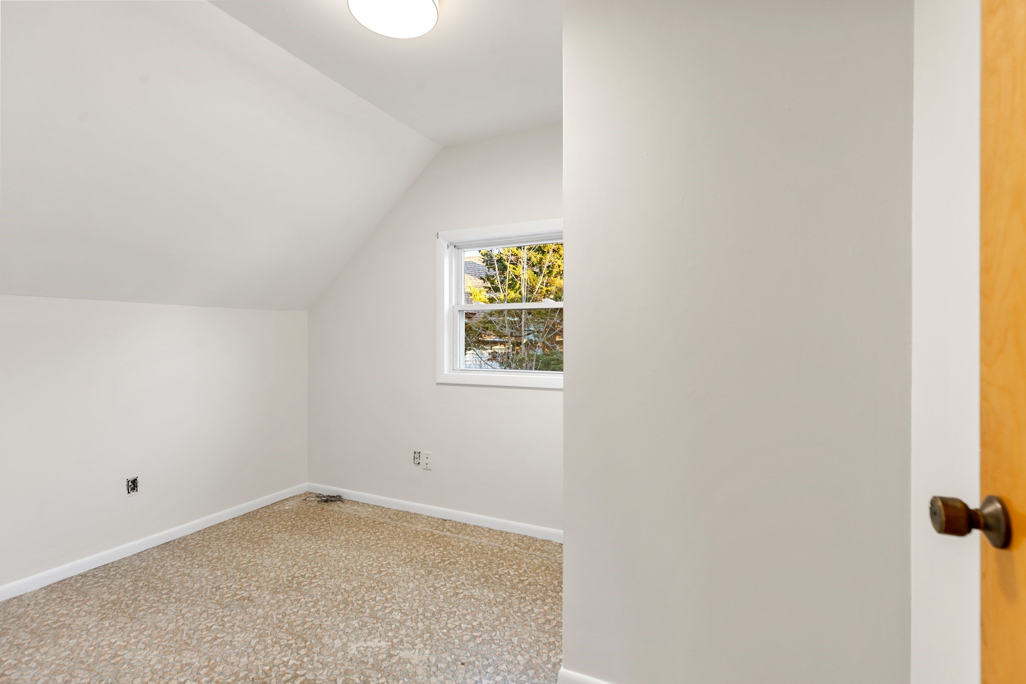 302 Maple Street, Lynn, MA 01902 - Image 15