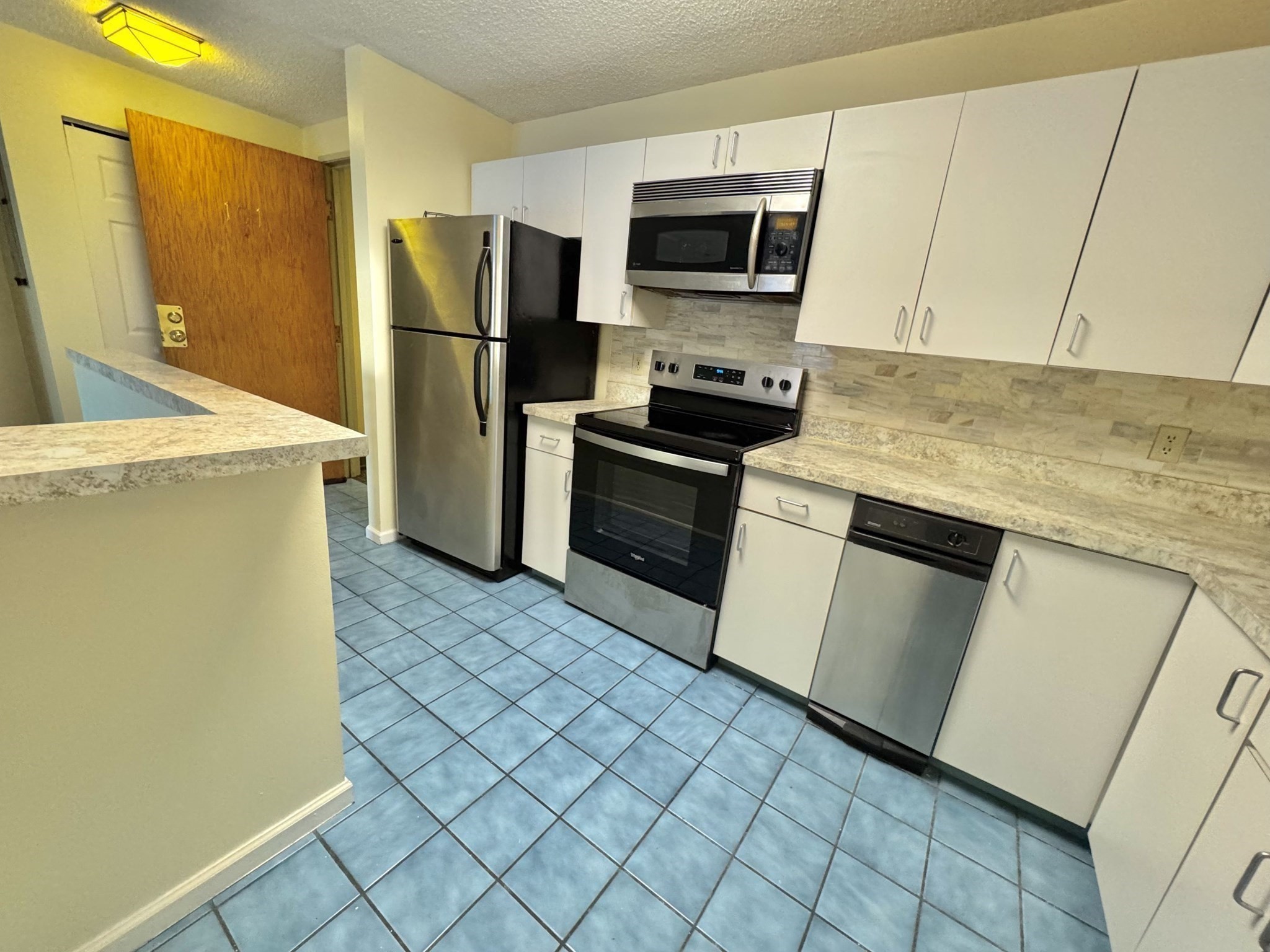 24 Corey St Unit 101, Everett, MA 02149 - Image 11