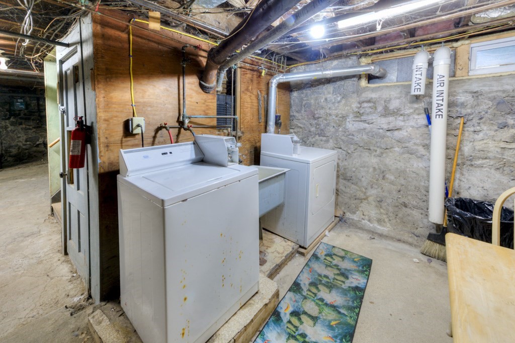 60 Fruit Street, Worcester, MA 01609 - Image 17