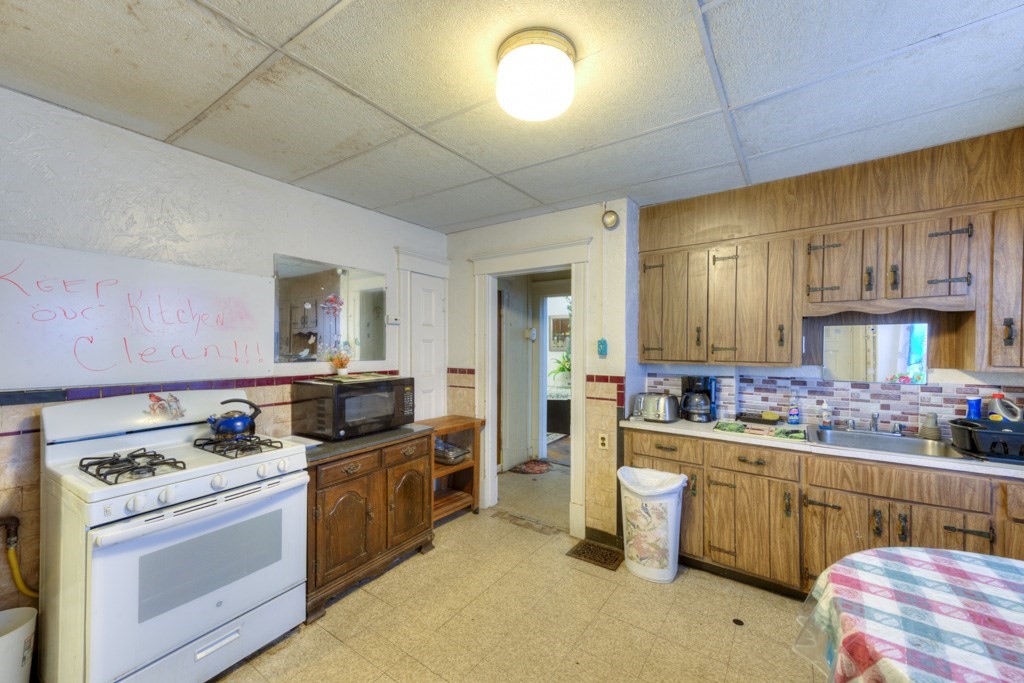 60 Fruit Street, Worcester, MA 01609 - Image 8