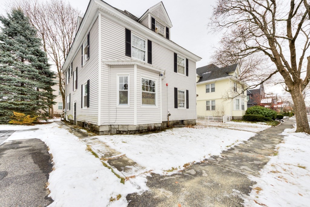 60 Fruit Street, Worcester, MA 01609 - Image 1
