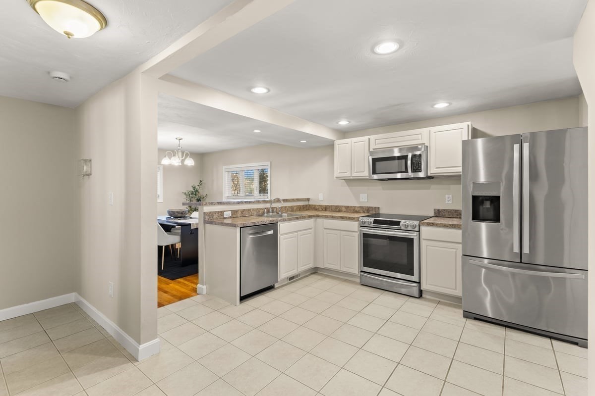 292 Prospect St, Stoughton, MA 02072 - Image 4