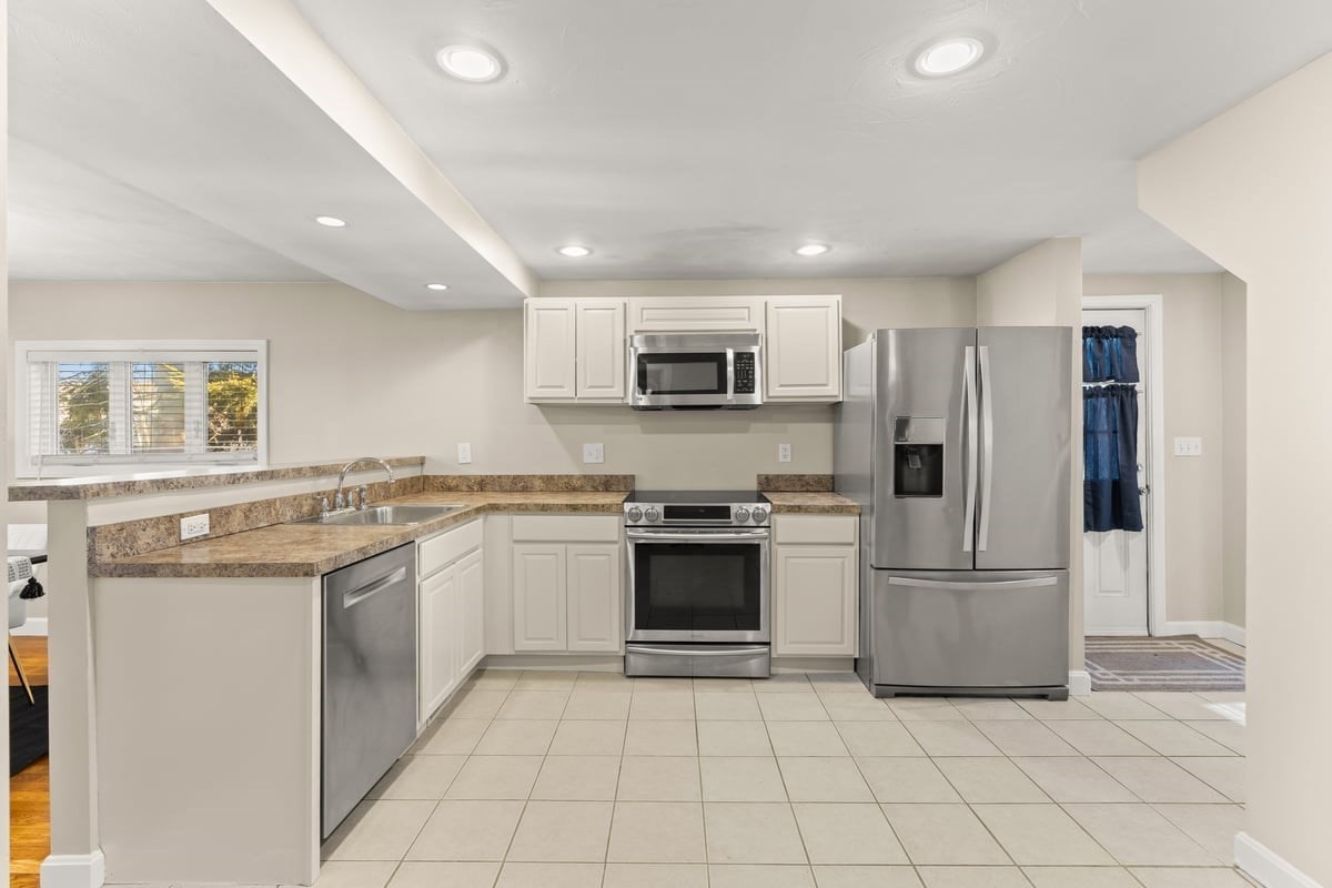 292 Prospect St, Stoughton, MA 02072 - Image 6