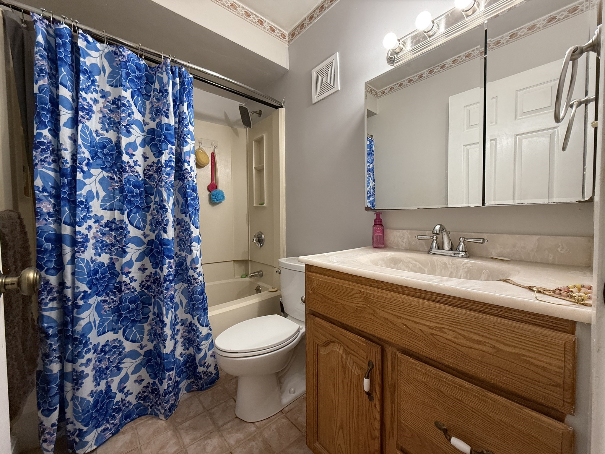 4975 Washington St Unit 305, West Roxbury, Boston, MA 02132 - Image 9