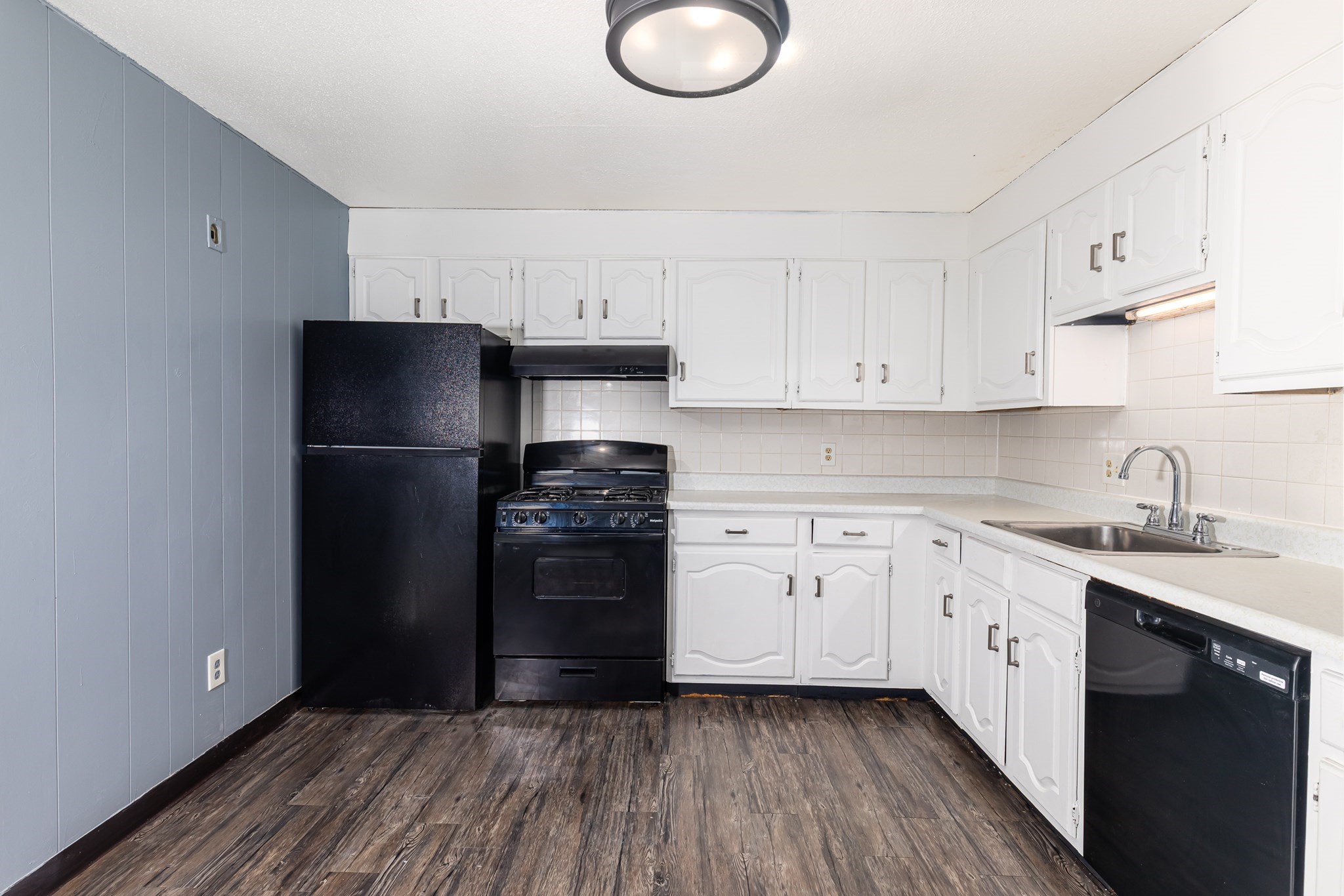 24 Inman Street Unit 4, Lawrence, MA 01843 - Image 2