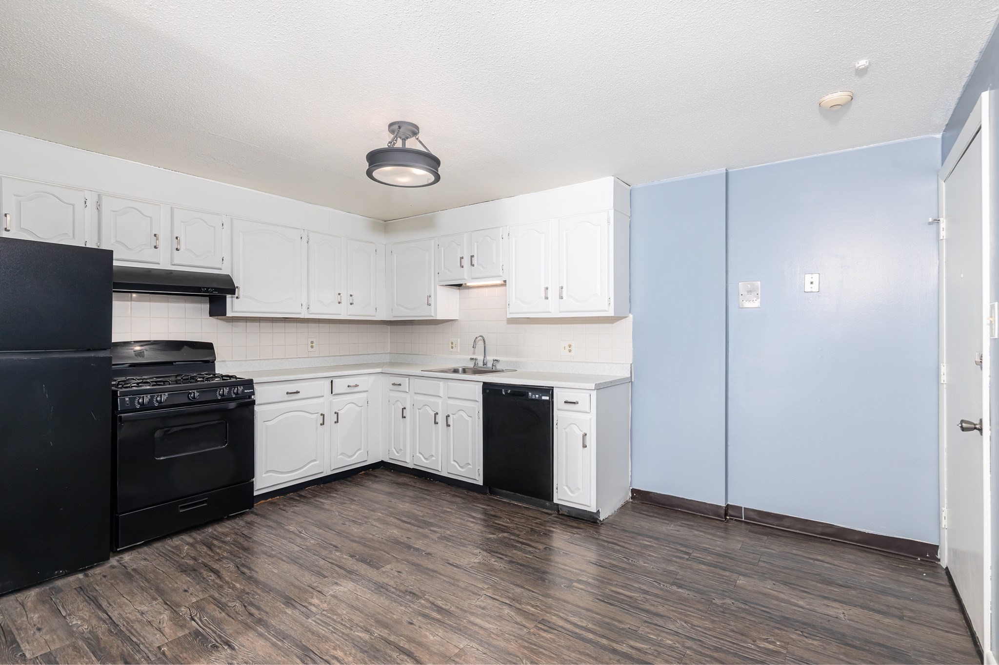 24 Inman Street Unit 4, Lawrence, MA 01843 - Image 3