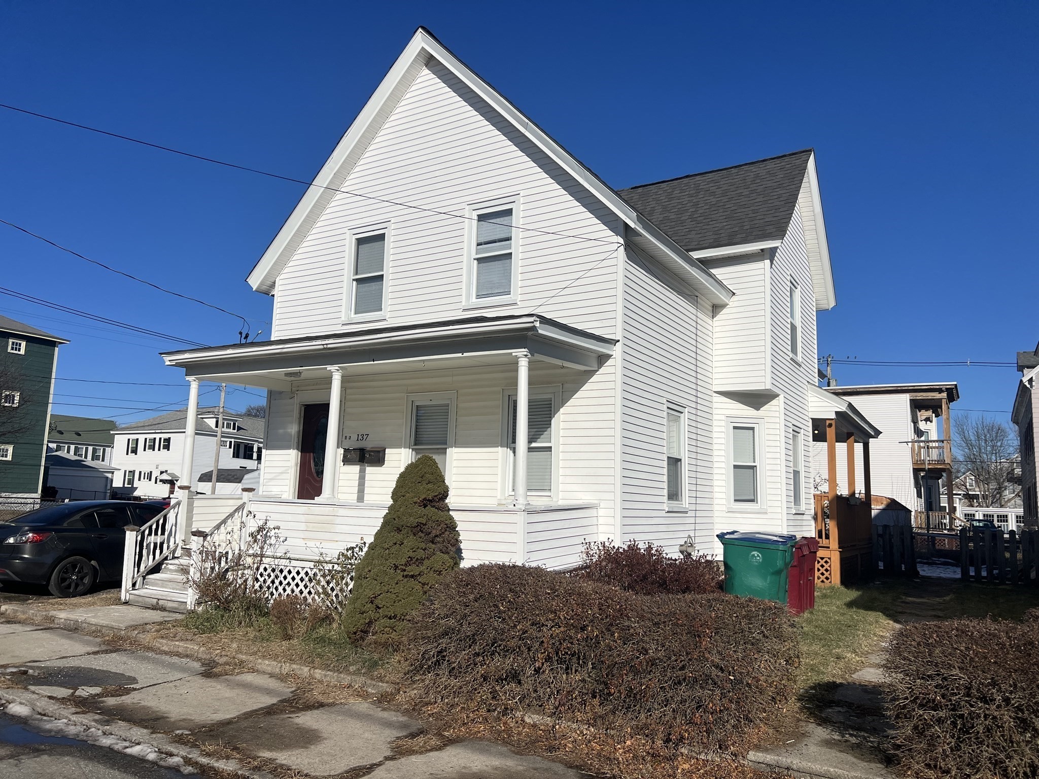 137 Crawford Street, Lowell, MA 01854