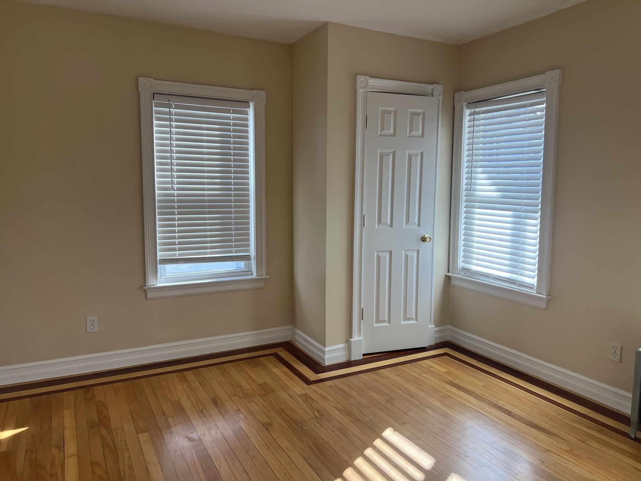 137 Crawford Street, Lowell, MA 01854 - Image 16
