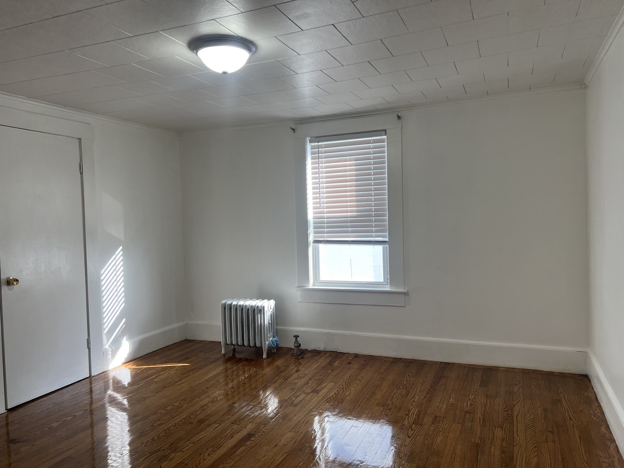 137 Crawford Street, Lowell, MA 01854 - Image 18