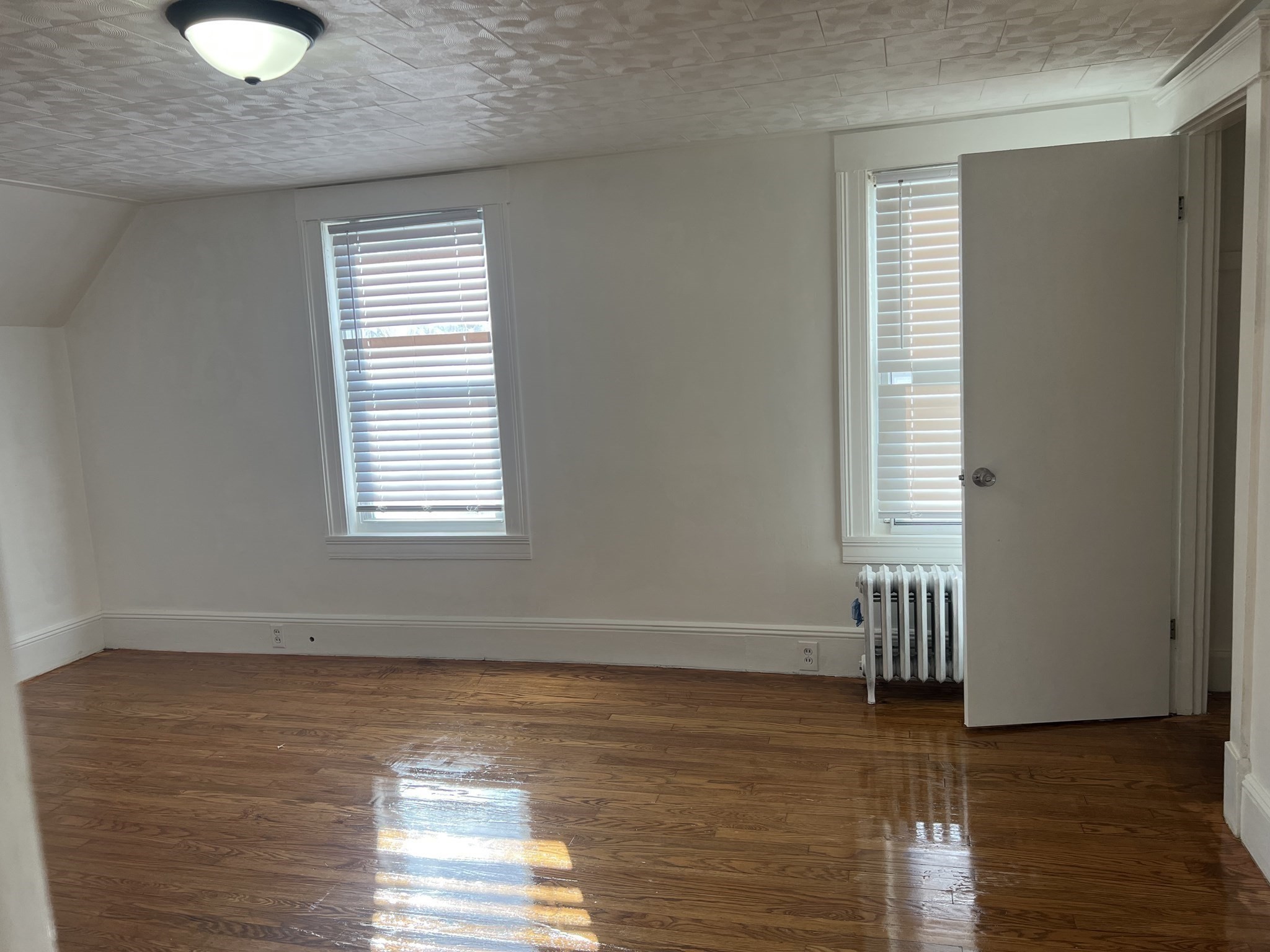 137 Crawford Street, Lowell, MA 01854 - Image 19