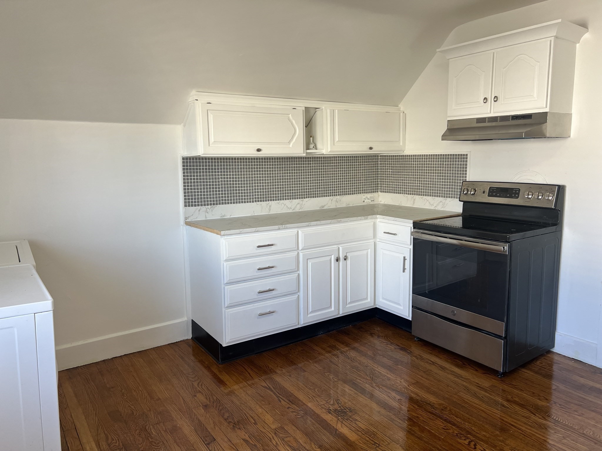 137 Crawford Street, Lowell, MA 01854 - Image 9