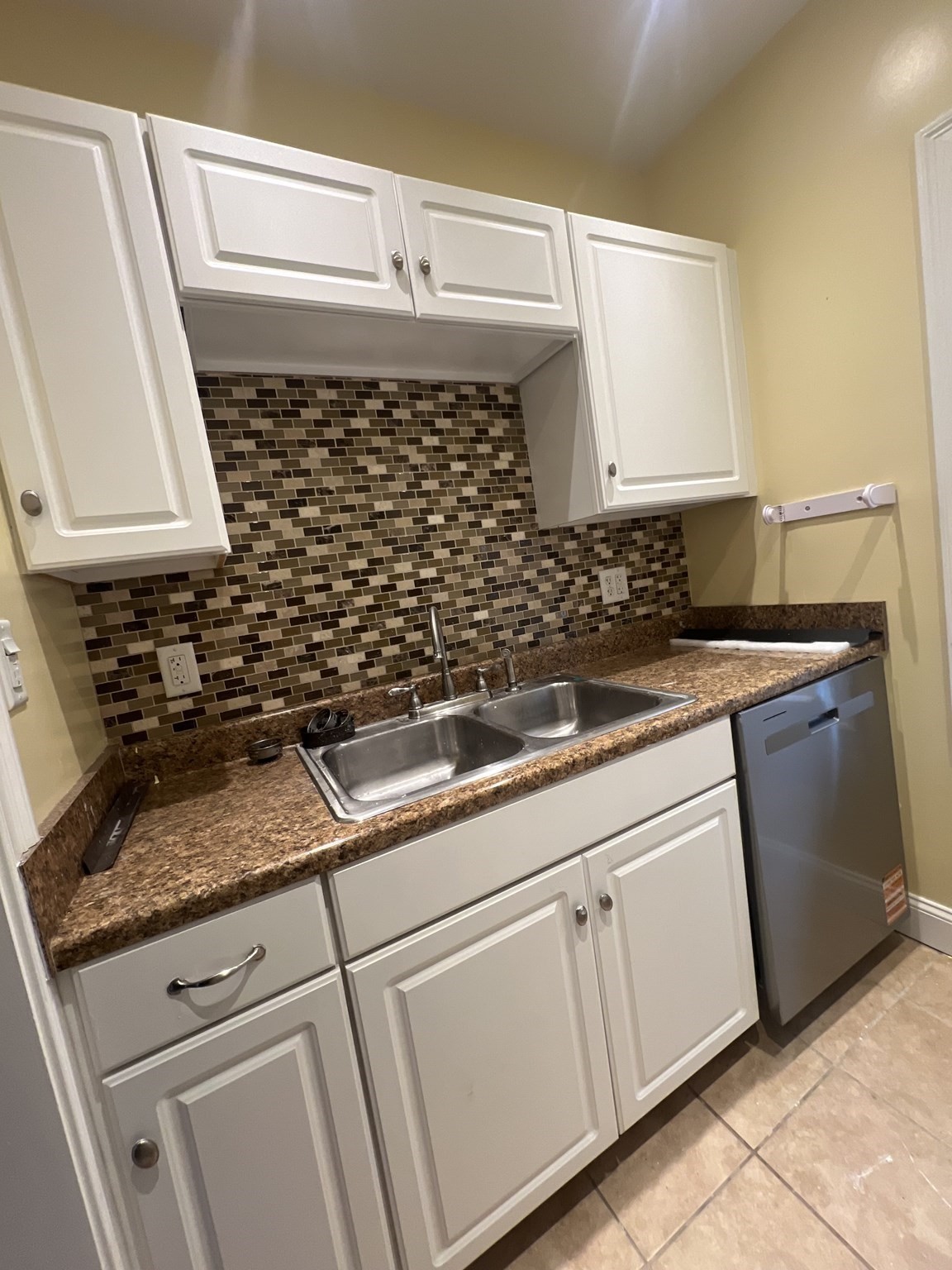 137 Crawford Street, Lowell, MA 01854 - Image 10