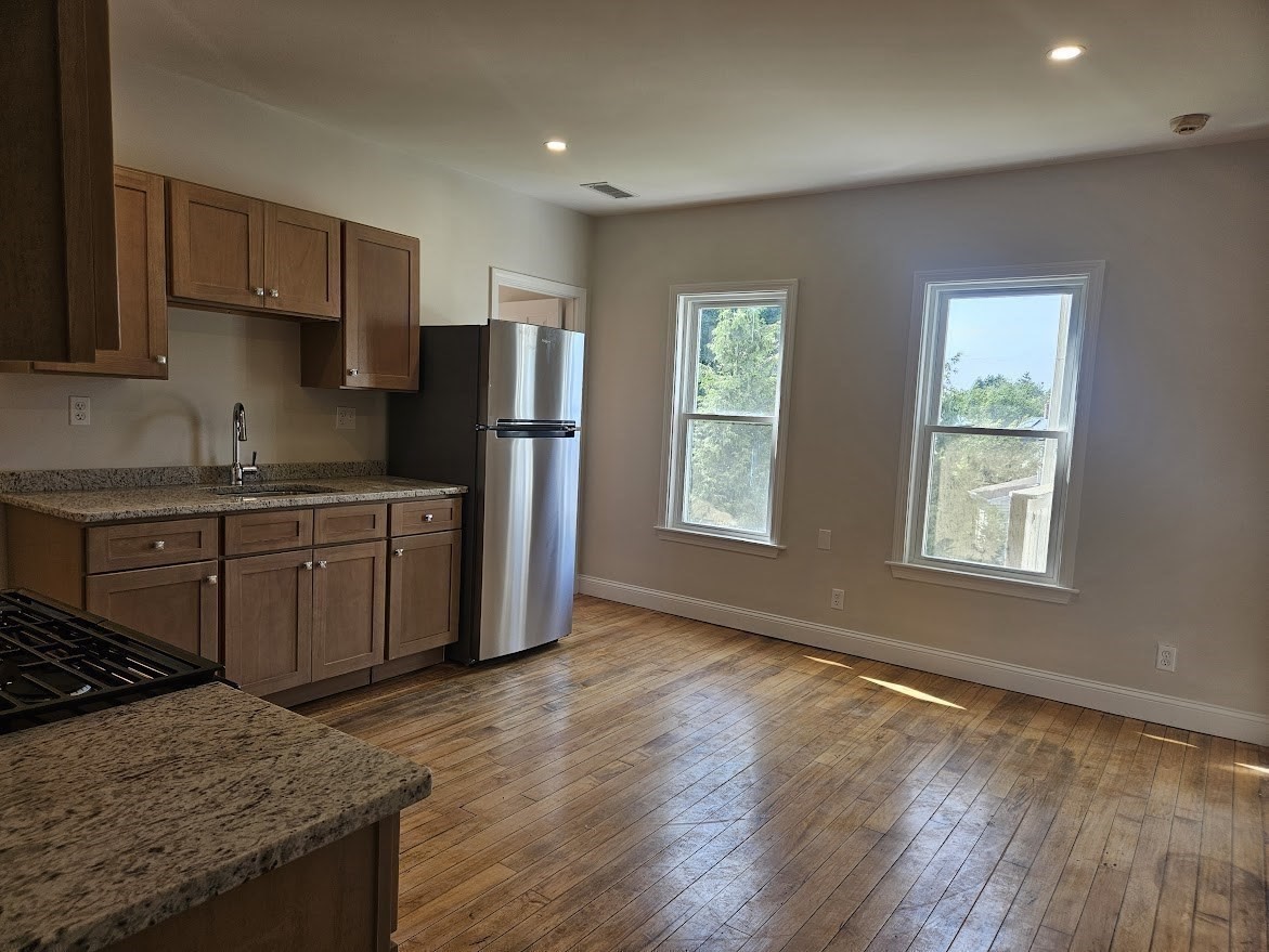 293 School St, Stoughton, MA 02072 - Image 9