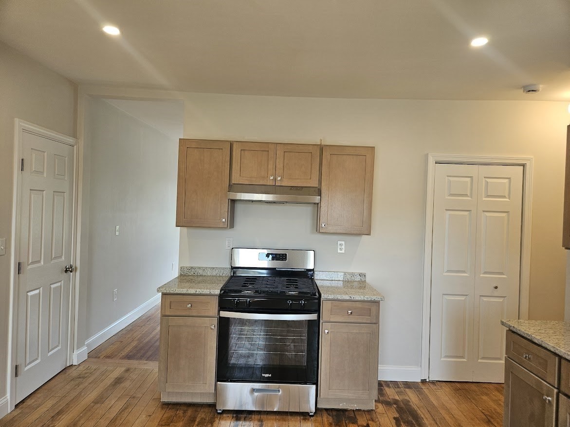 293 School St, Stoughton, MA 02072 - Image 10