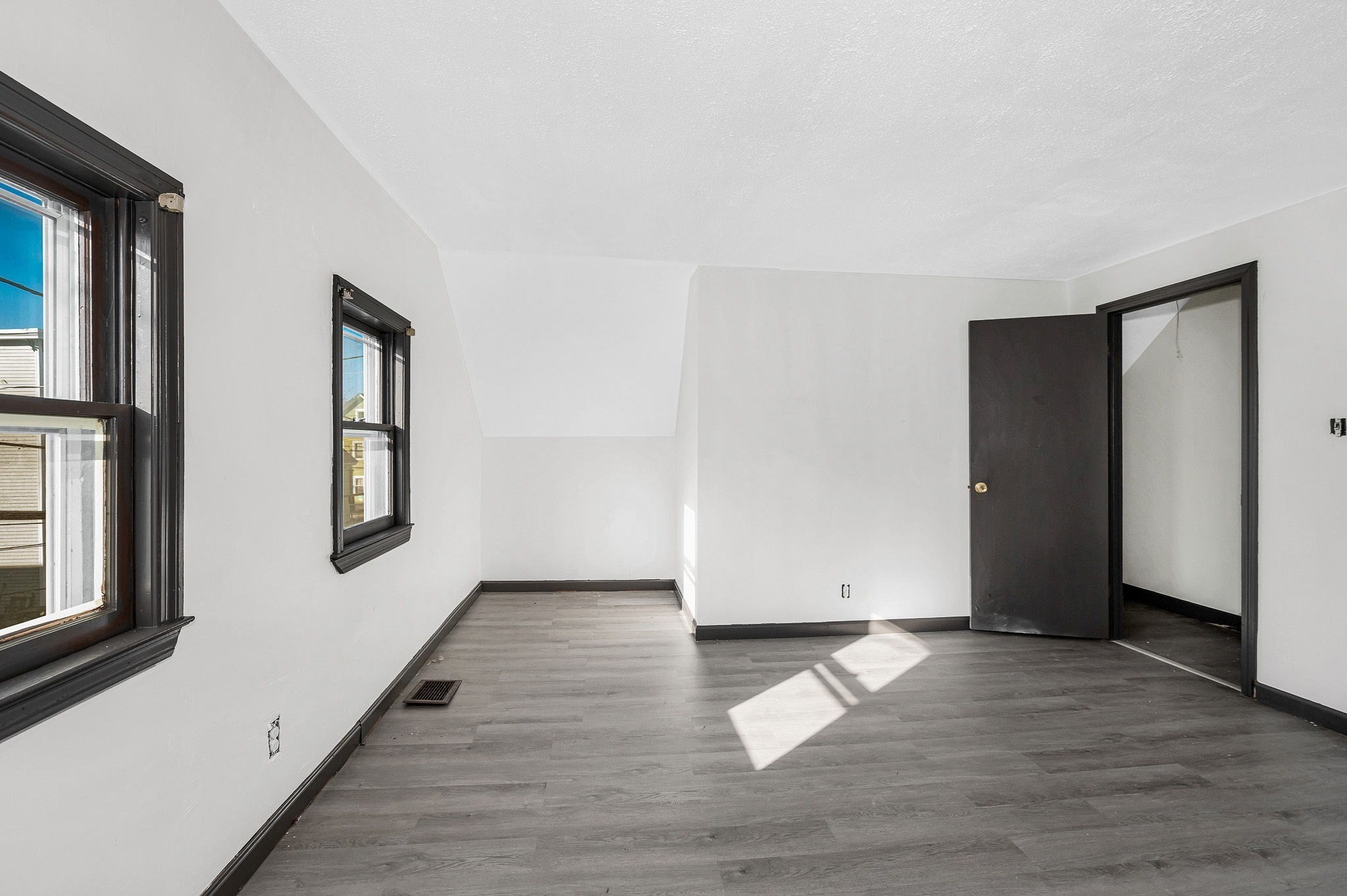 73 W 4th St, Lowell, MA 01850 - Image 18