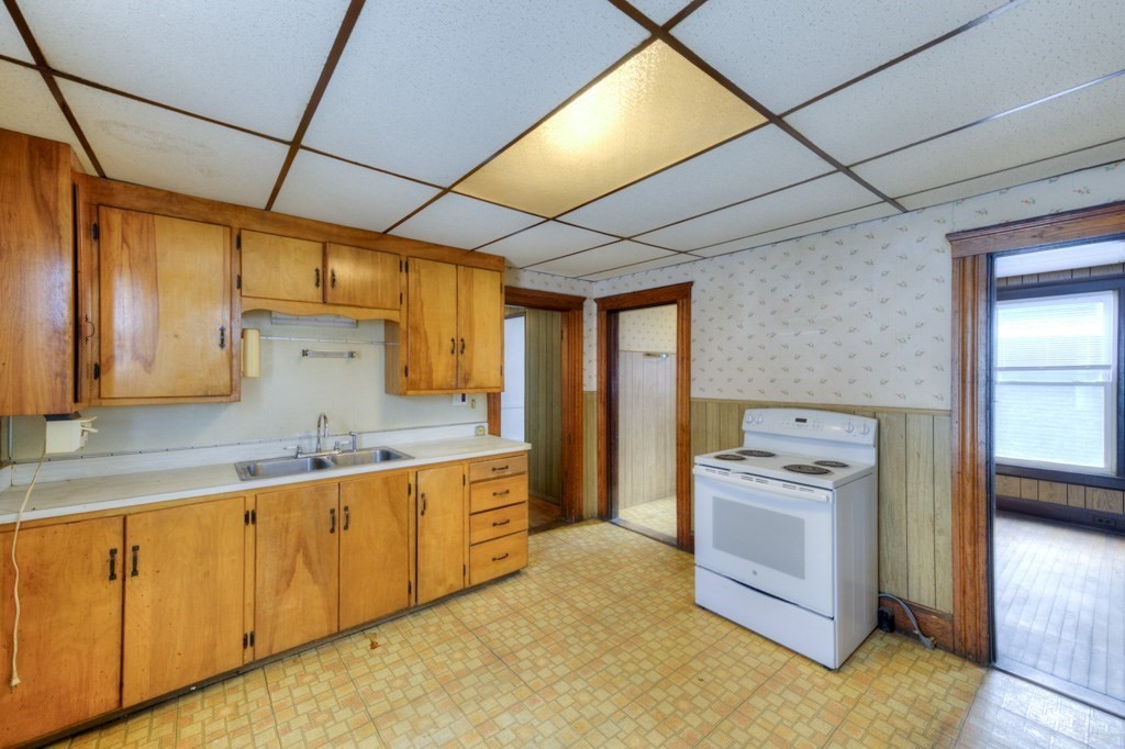 65 Paine Street, Worcester, MA 01605 - Image 20